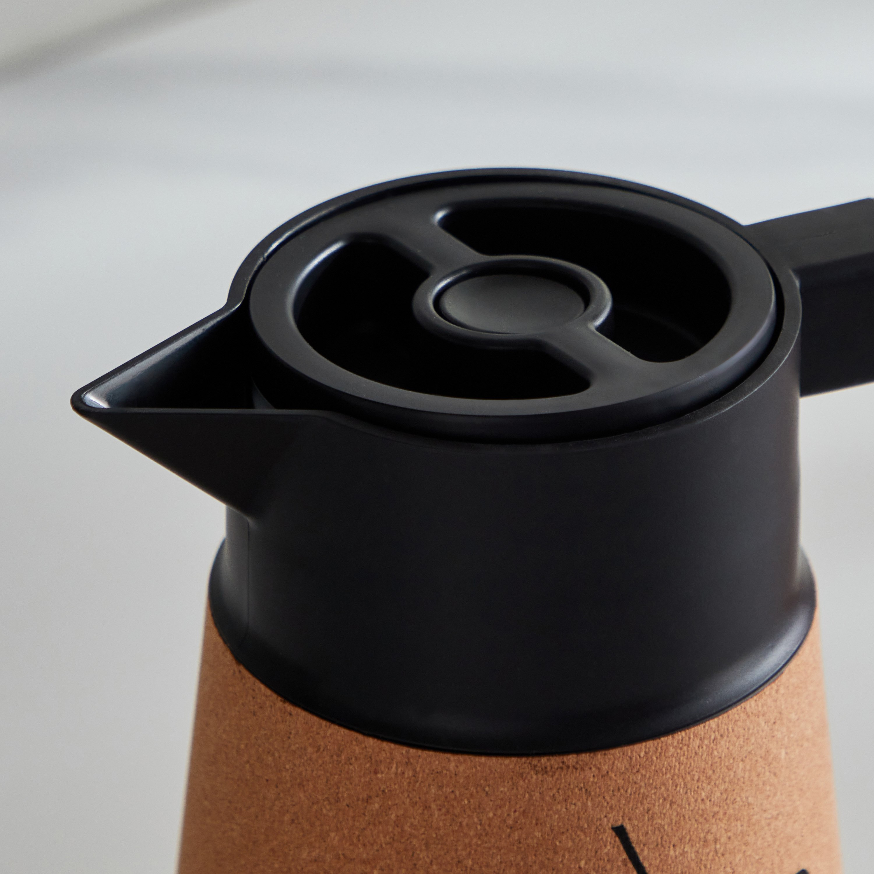 ترمس معزول ساخن وبارد فيستا من ريدج - 1 لتر-hbxhomeware-hbxkitchen-image-3