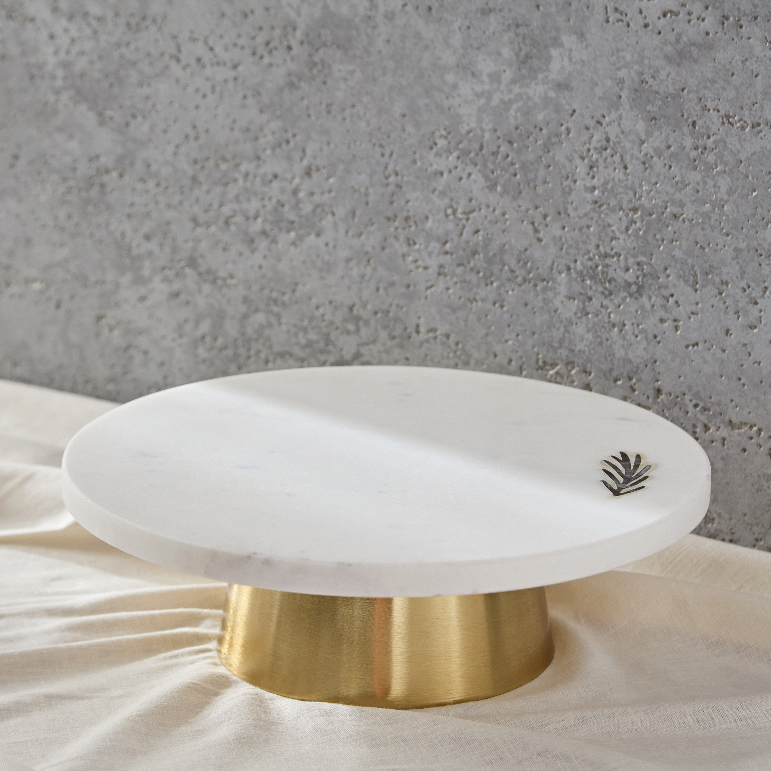 Bianca Cake Platter - 30 cm-hbxdecorandfurnishings-tabletop-serveware-image-1