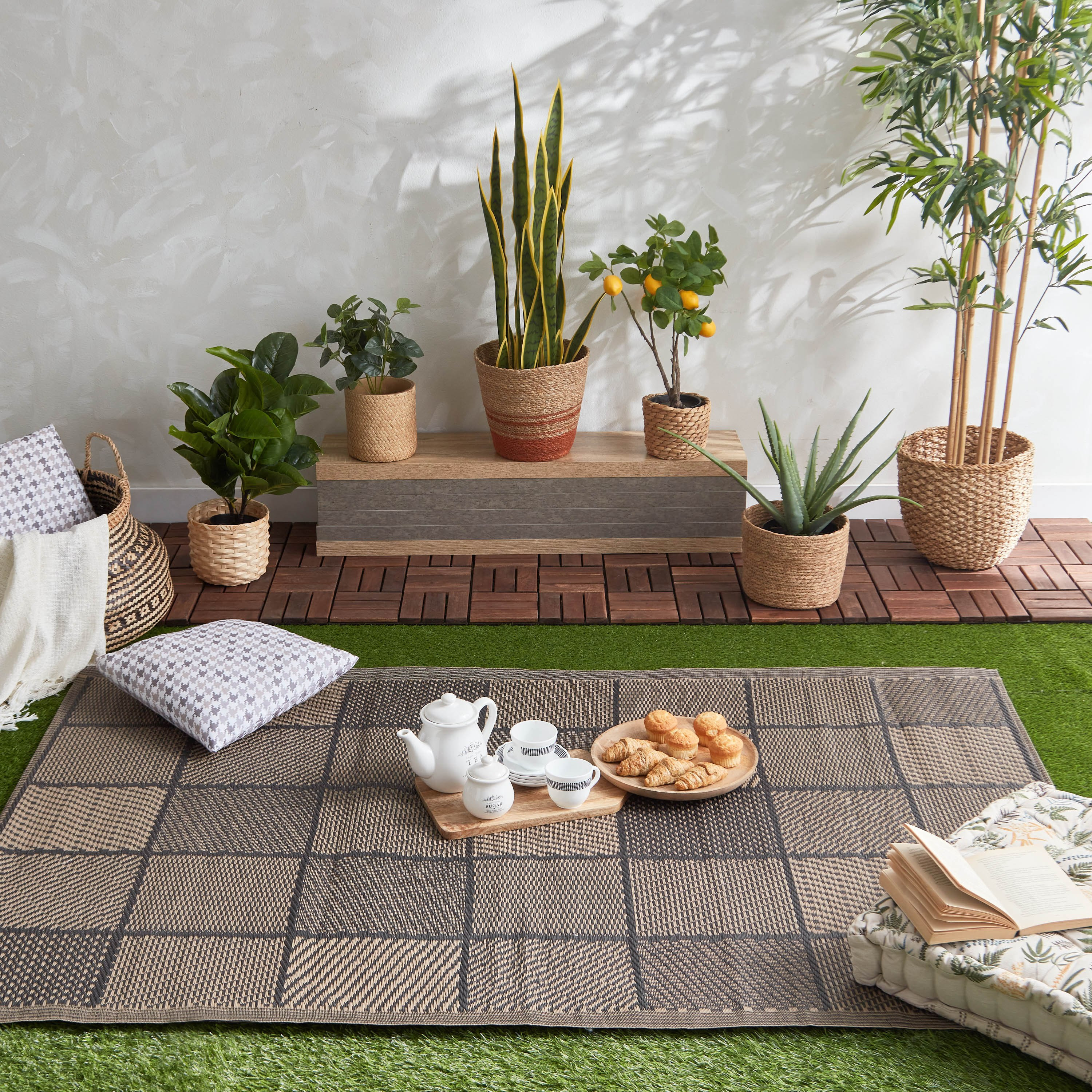 سجادة للاستخدام الداخلي والخارجي بتصميم مربعات من أرلو - 120x180 سم-hbxdecorandfurnishings-floorcoverings-rugs-image-4