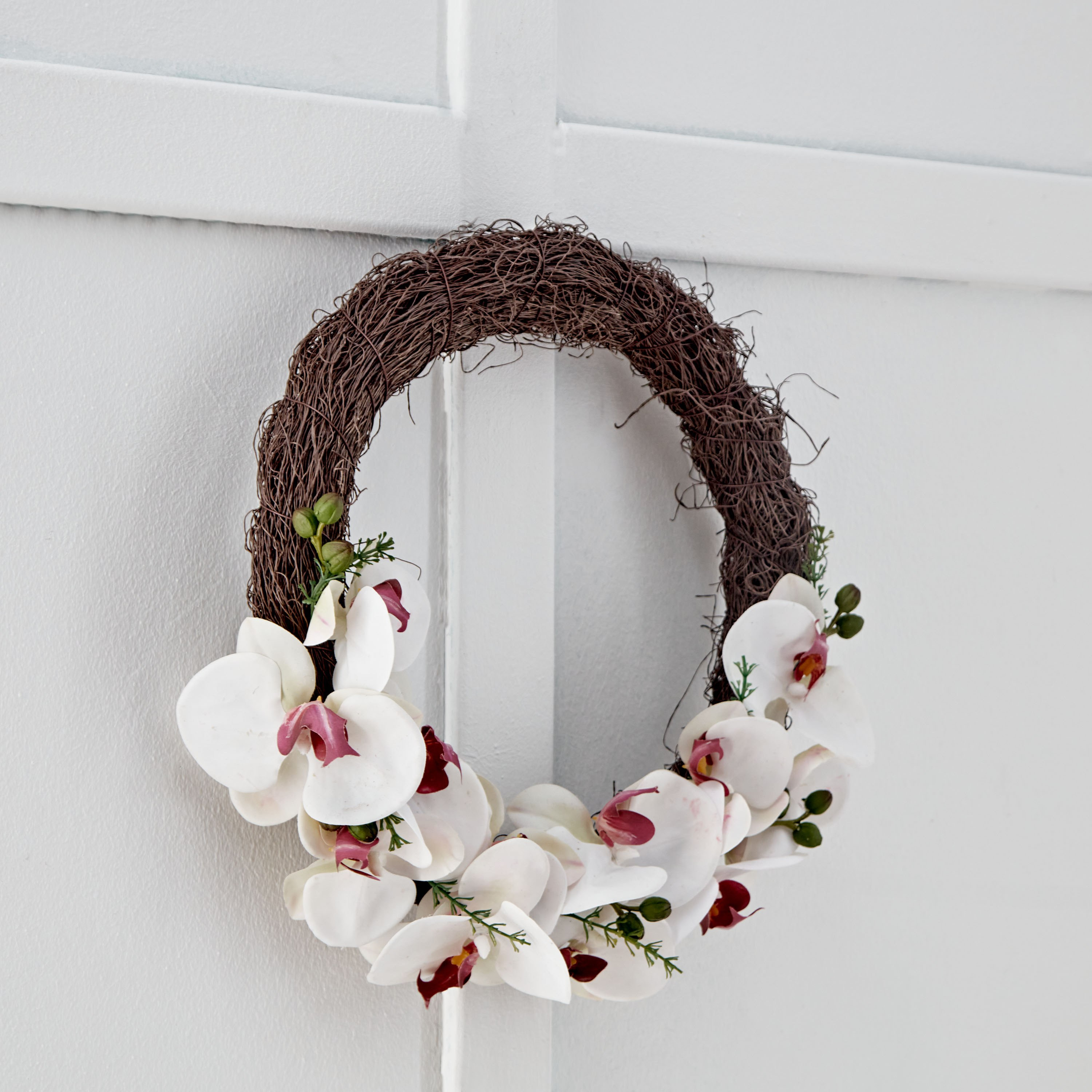Fleur Orchid Wreath-hbxdecorandfurnishings-homeaccessories-artificialflowersandplants-image-1