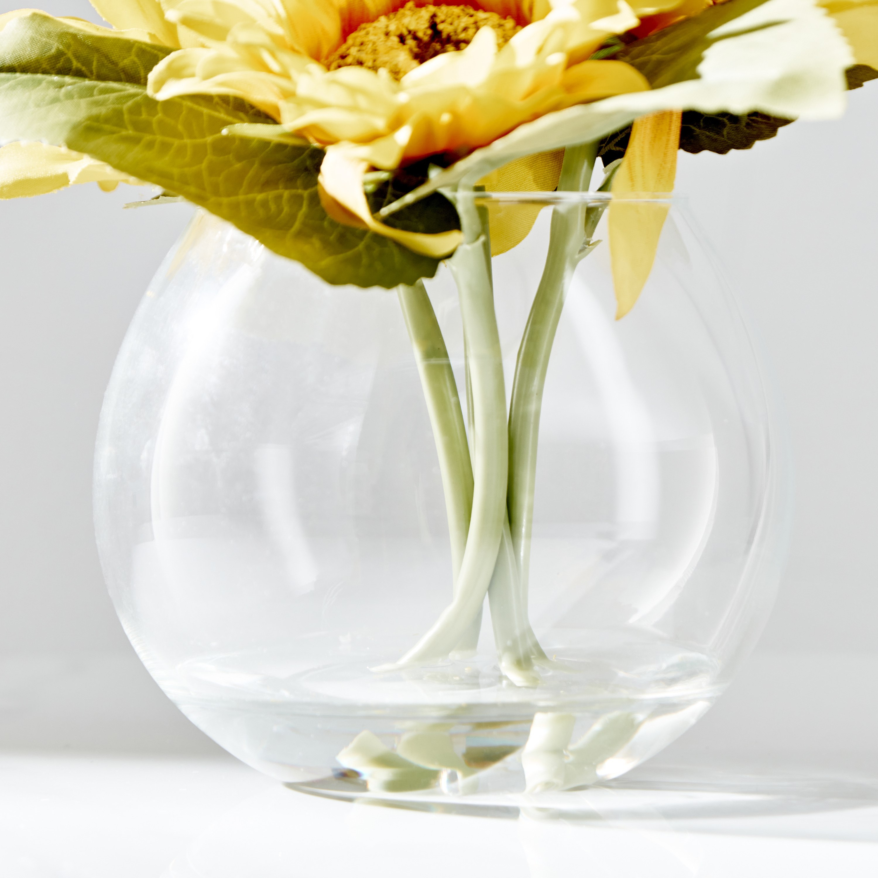 Fleur Sunflower Bunch with Glass Pot - 15x15x17 cm-hbxdecorandfurnishings-homeaccessories-artificialflowersandplants-image-2