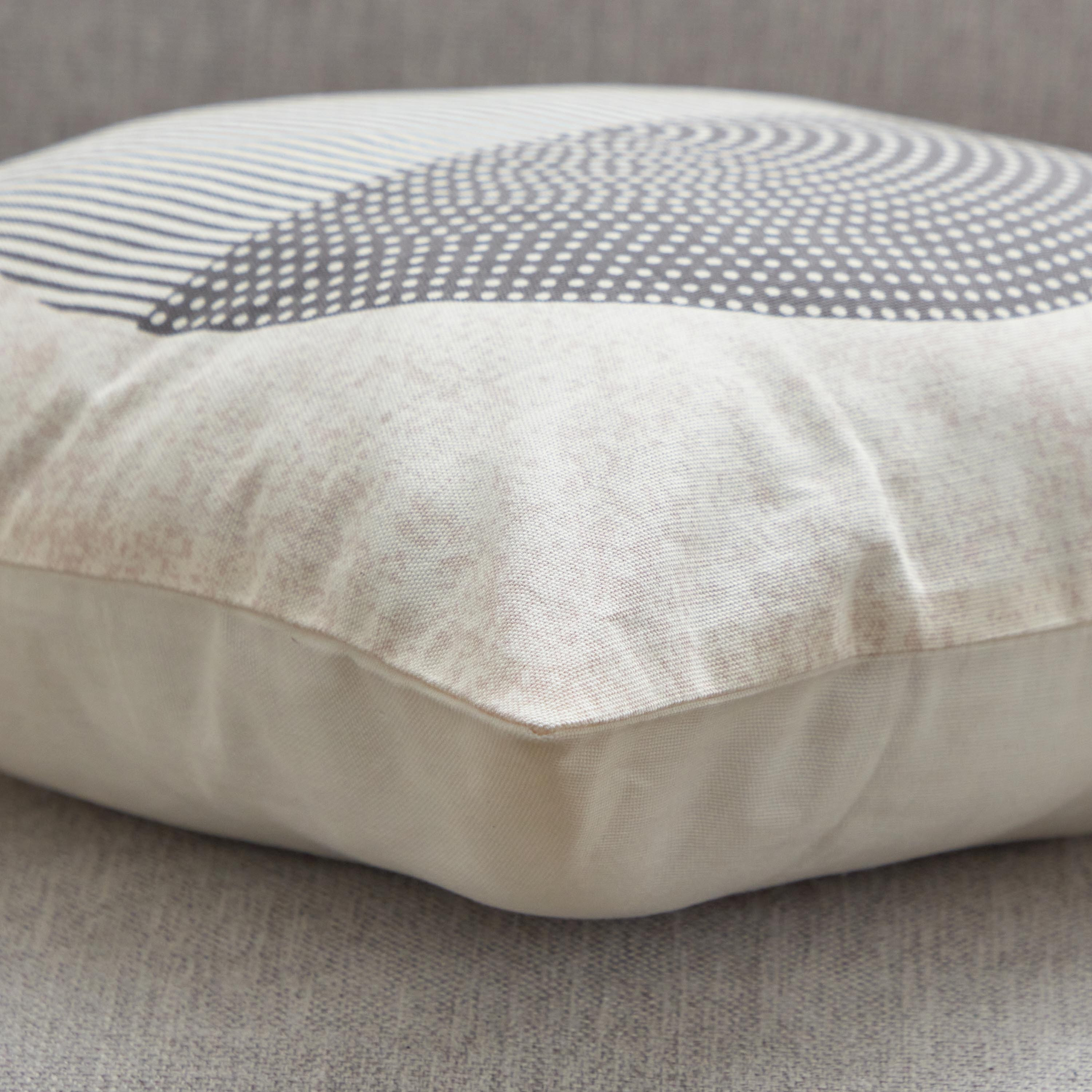 غطاء وسادة بطبعات من نوفا - 40x40 سم-hbxhomeware-cushionsandcovers-cushioncovers-image-3