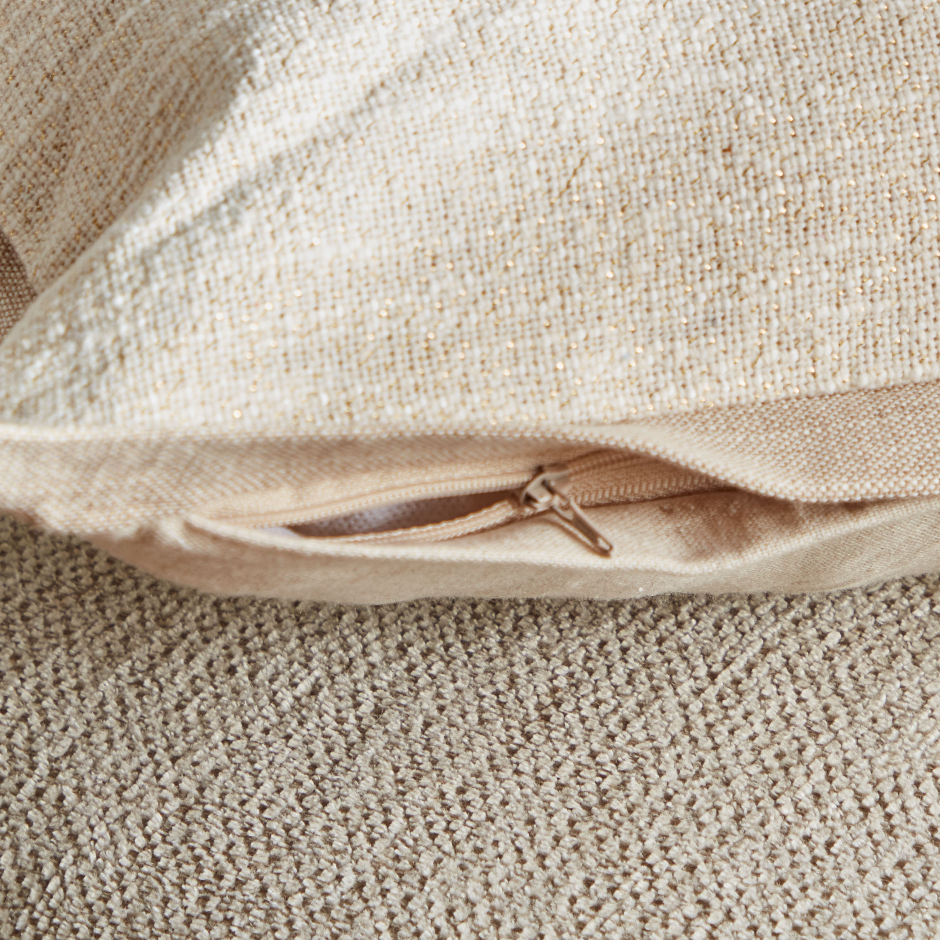 غطاء وسادة جاكار لوركس مقلّم من بيترا- 45x45 سم-hbxhomeware-cushionsandcovers-cushioncovers-image-4