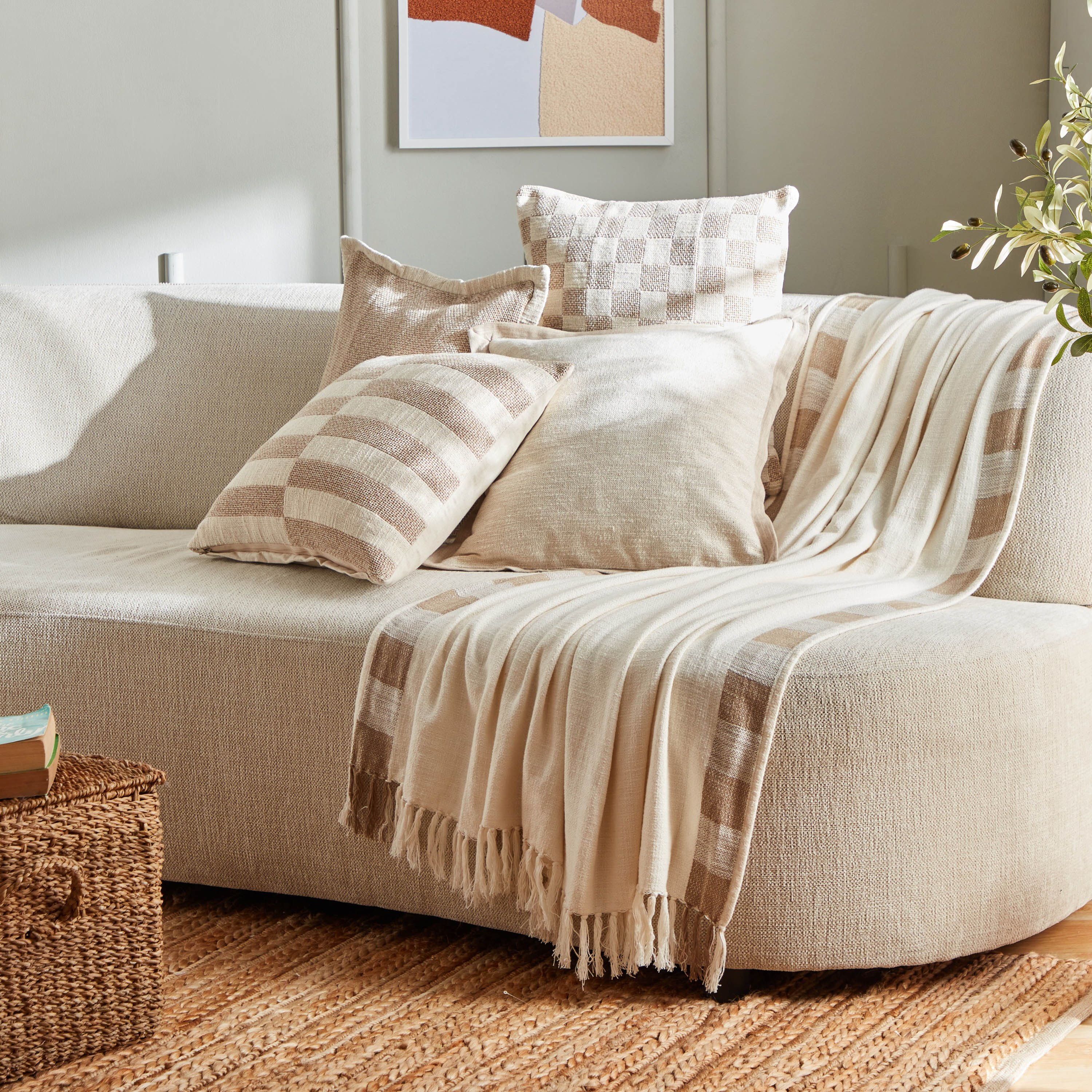 غطاء وسادة جاكار لوركس مقلّم من بيترا- 45x45 سم-hbxhomeware-cushionsandcovers-cushioncovers-image-5