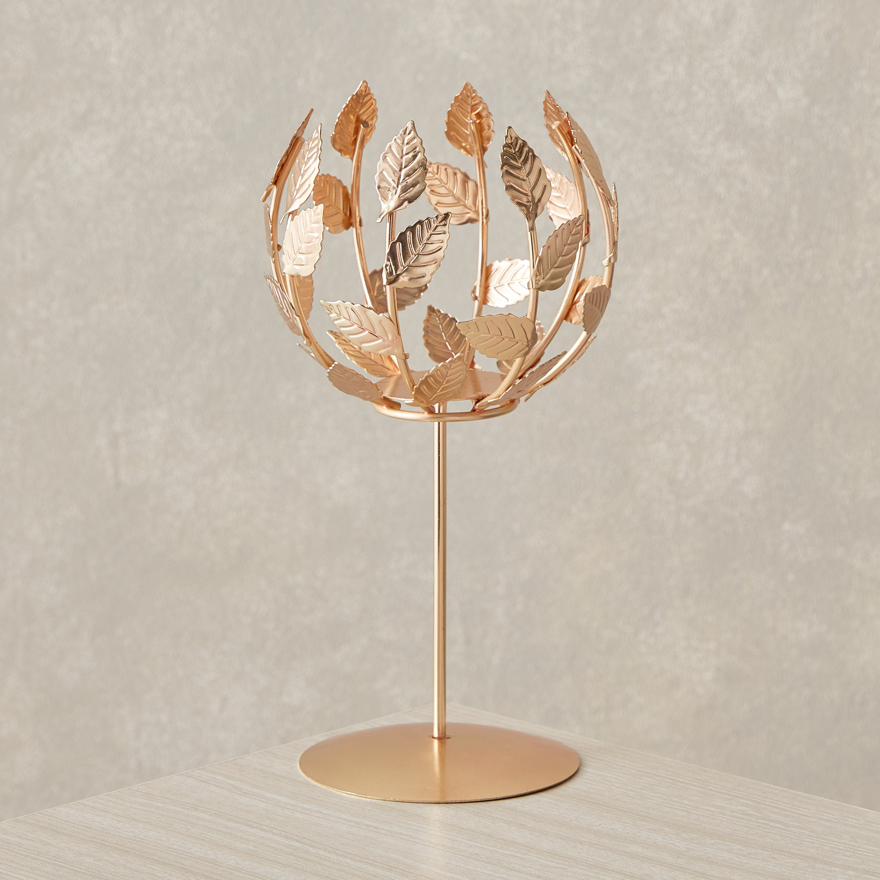 حامل شموع معدني بتصميم أوراق الشجر من أورلي - 12.5x26 سم-hbxlivingroom-decorandaccessories-candleholders-image-2