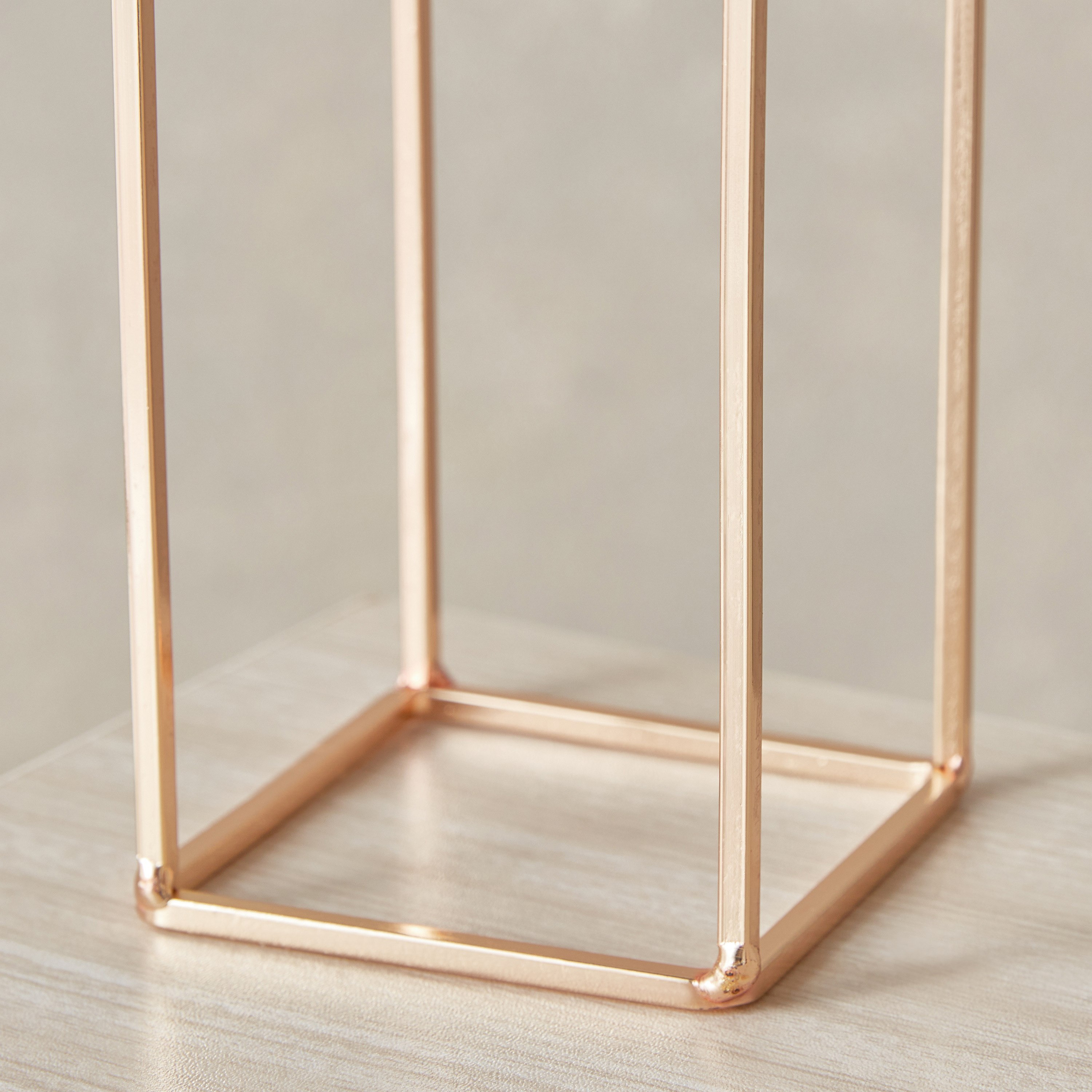 حامل شموع معدني بتصميم عصري مع زجاج فوتيف من أورلي - 8x8x26 سم-hbxlivingroom-decorandaccessories-candleholders-image-4