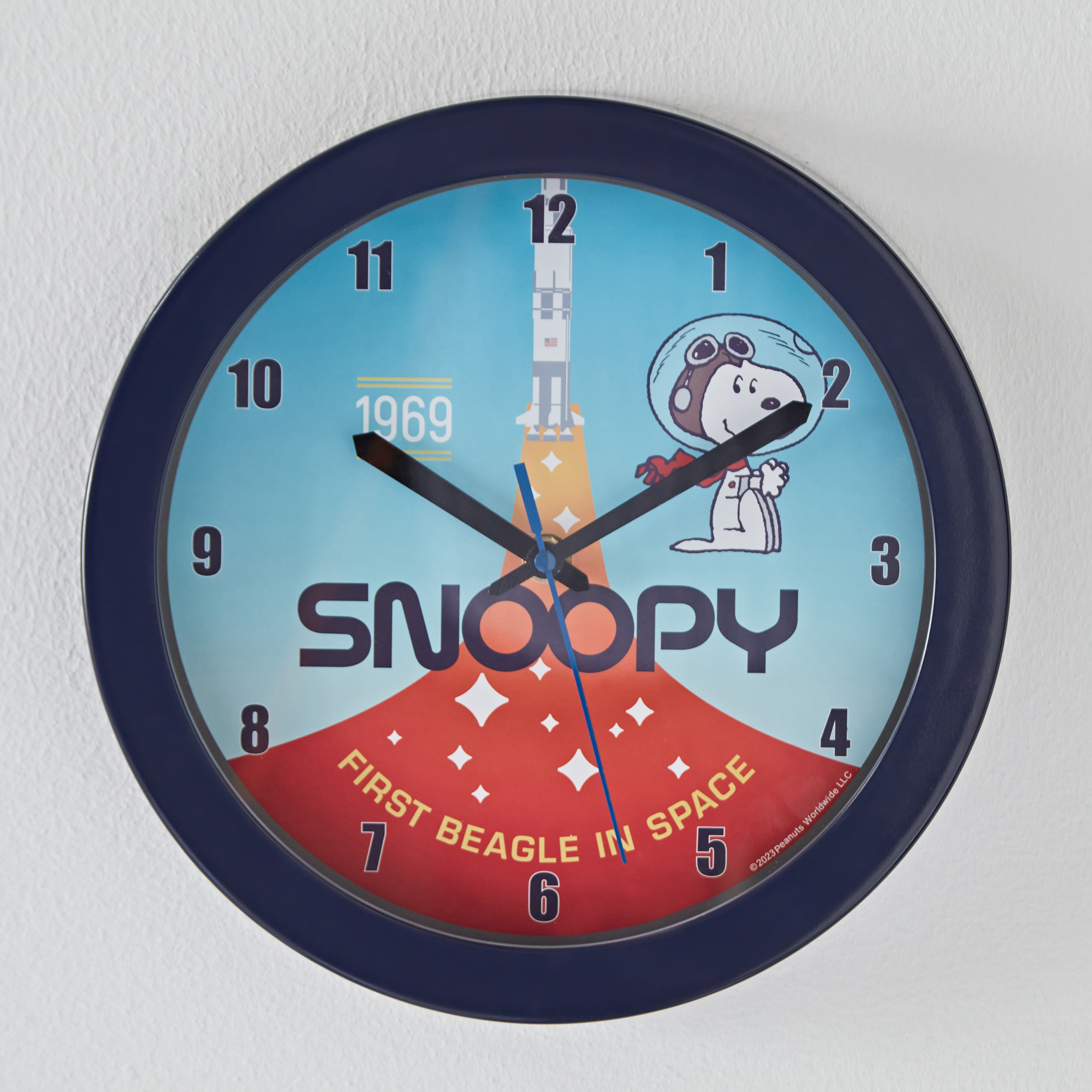 ساعة حائط بطبعات سنوبي بينات- 24x24 سم-hbxhomeware-hbxkidsandyouth-image-1
