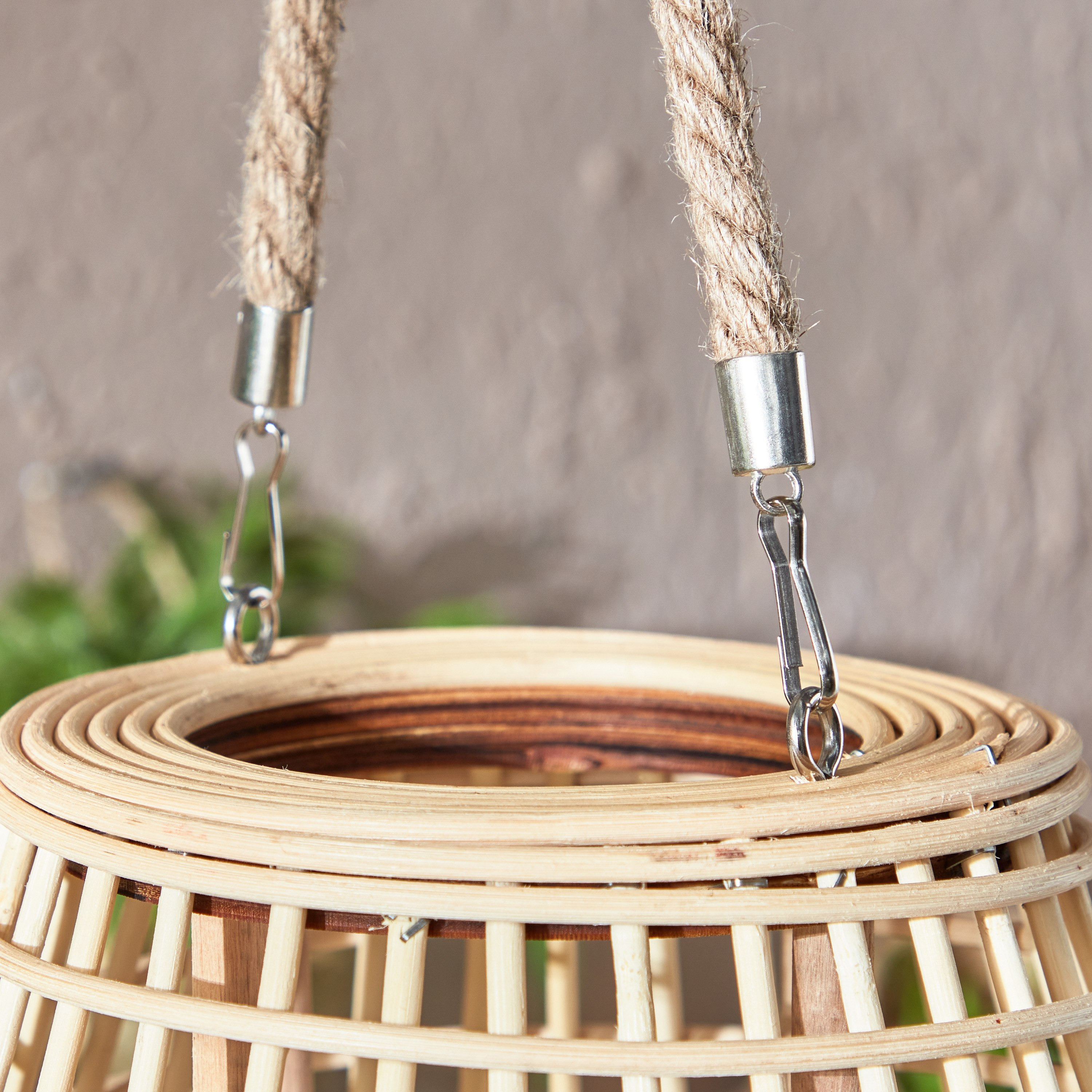 فانوس خيزران وروطان وخشب مع زجاج فوتيف من ديكار-hbxdecorandfurnishings-homeaccessories-lanterns-image-3