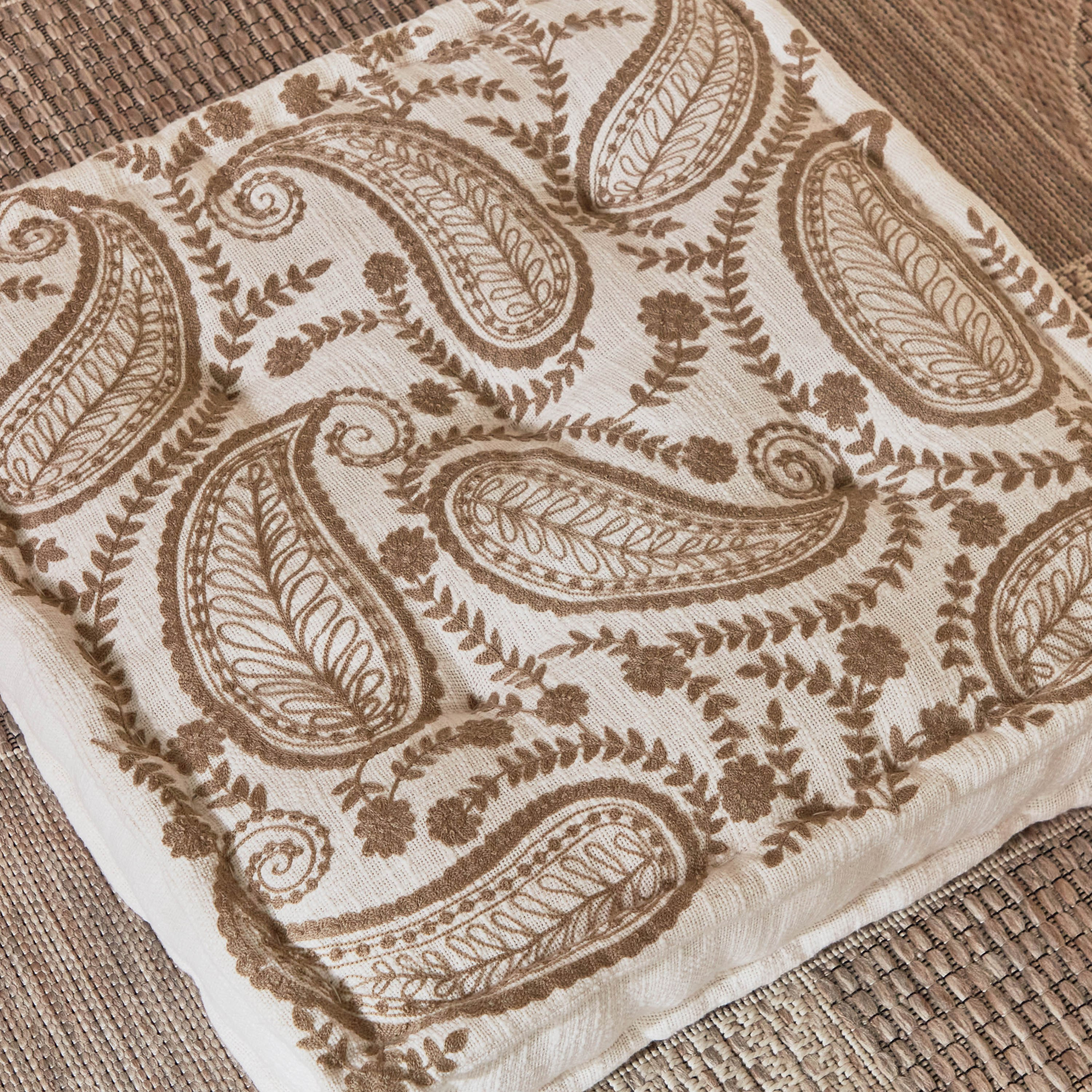 Mahrgan Esna Paisley Embroidered Floor Cushion - 60x60x12 cm -hbxdecorandfurnishings-homefurnishings-cushionsandcovers-floorcushions-image-2
