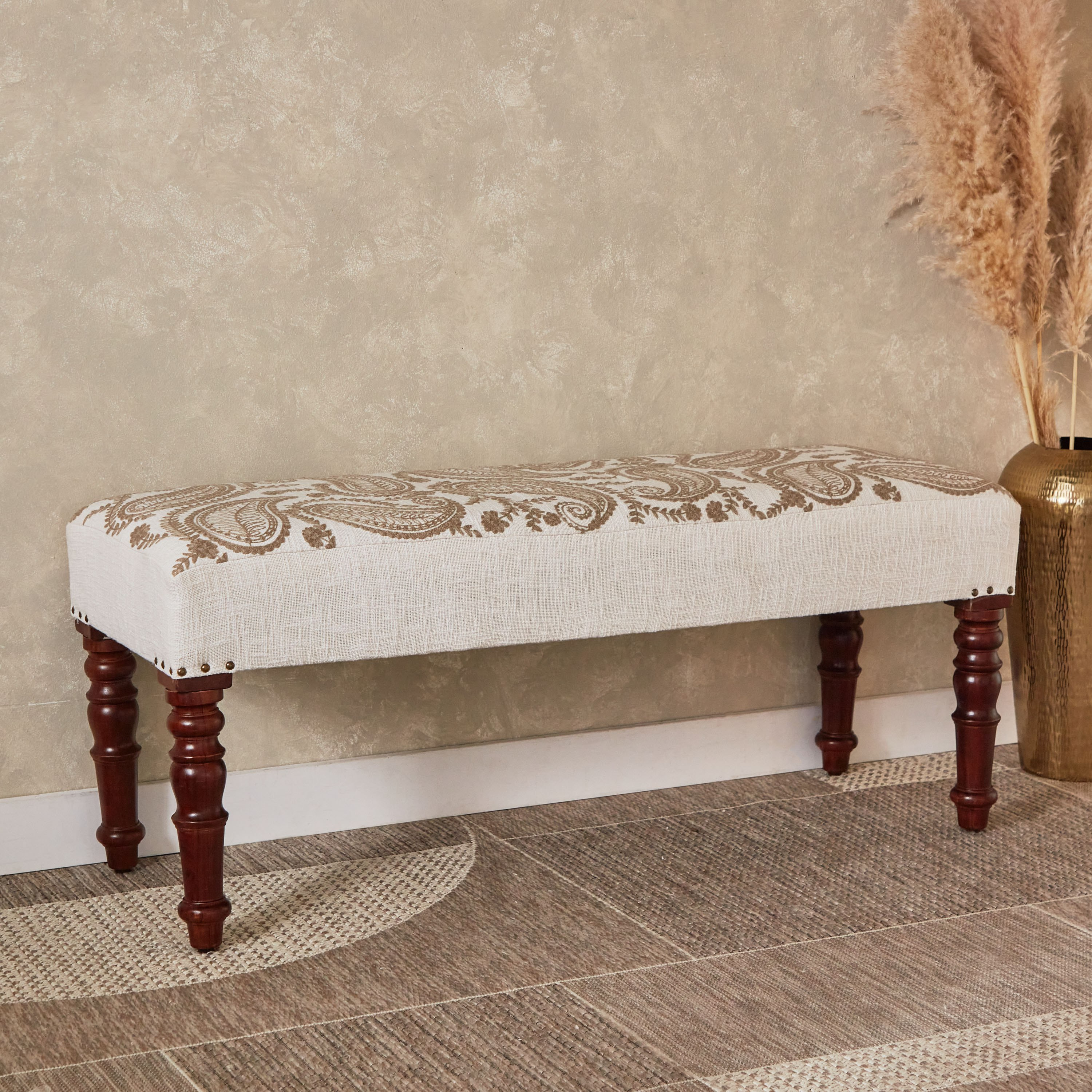 مقعد بنش بتطريز بيزلي من مهرجان إسنا - 40x120x40 سم -hbxfurniture-sofasandarmchairs-benches-image-2