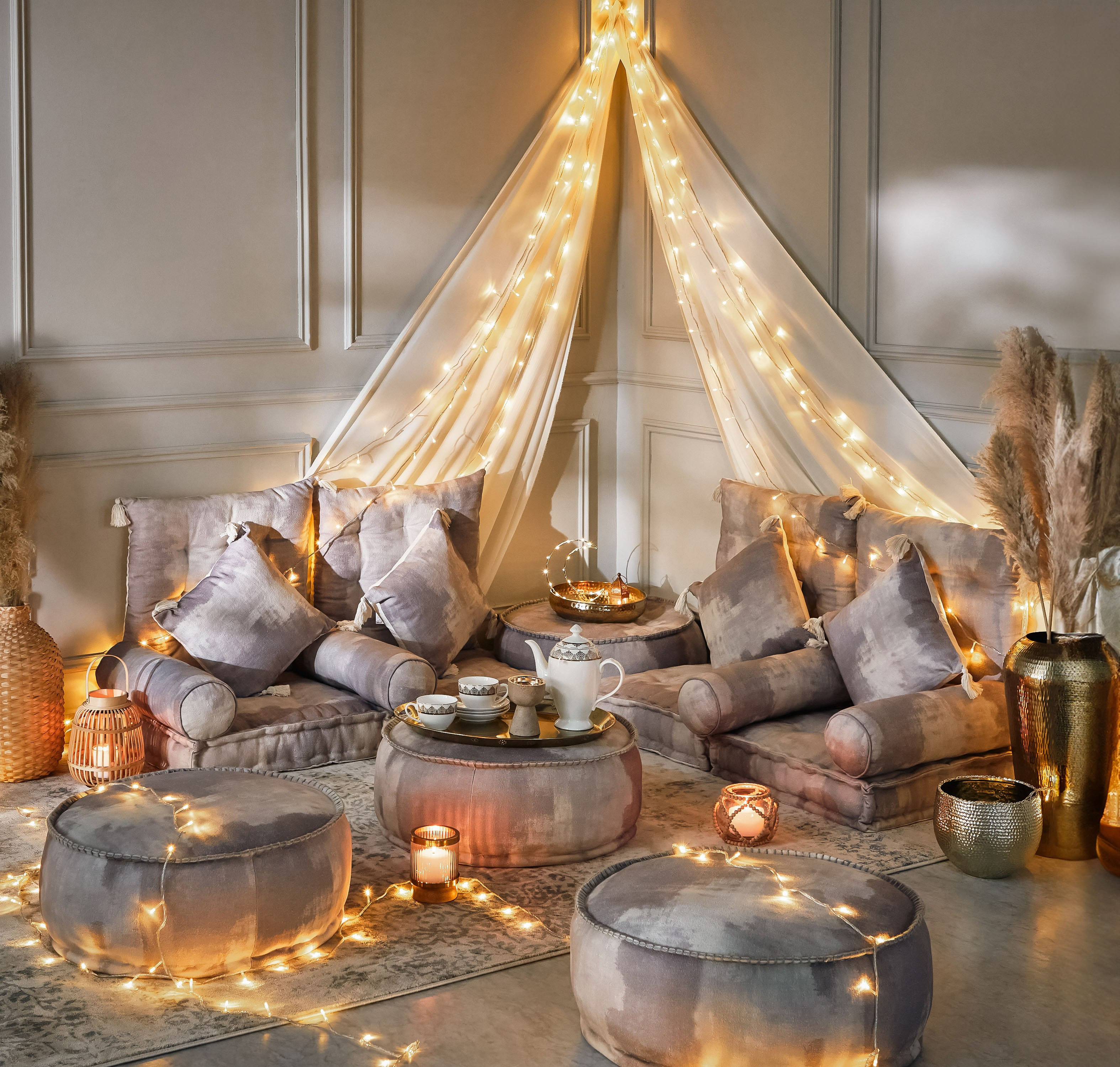 وسادة بطبعات من مهرجان العريش - 40x40 سم-hbxlivingroom-furnishings-cushionsandcovers-filledcushions-image-5