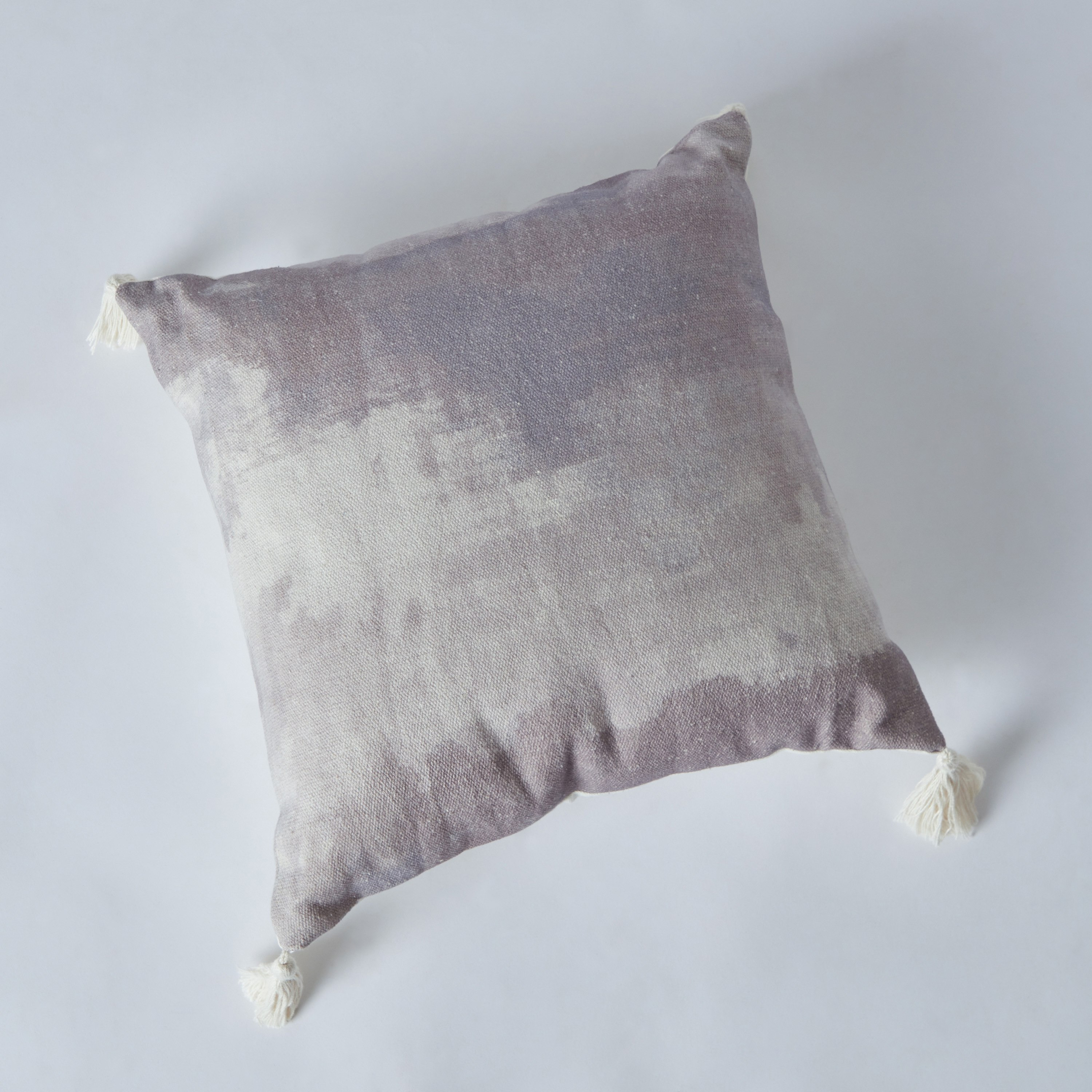وسادة بطبعات من مهرجان العريش - 40x40 سم-hbxlivingroom-furnishings-cushionsandcovers-filledcushions-image-6
