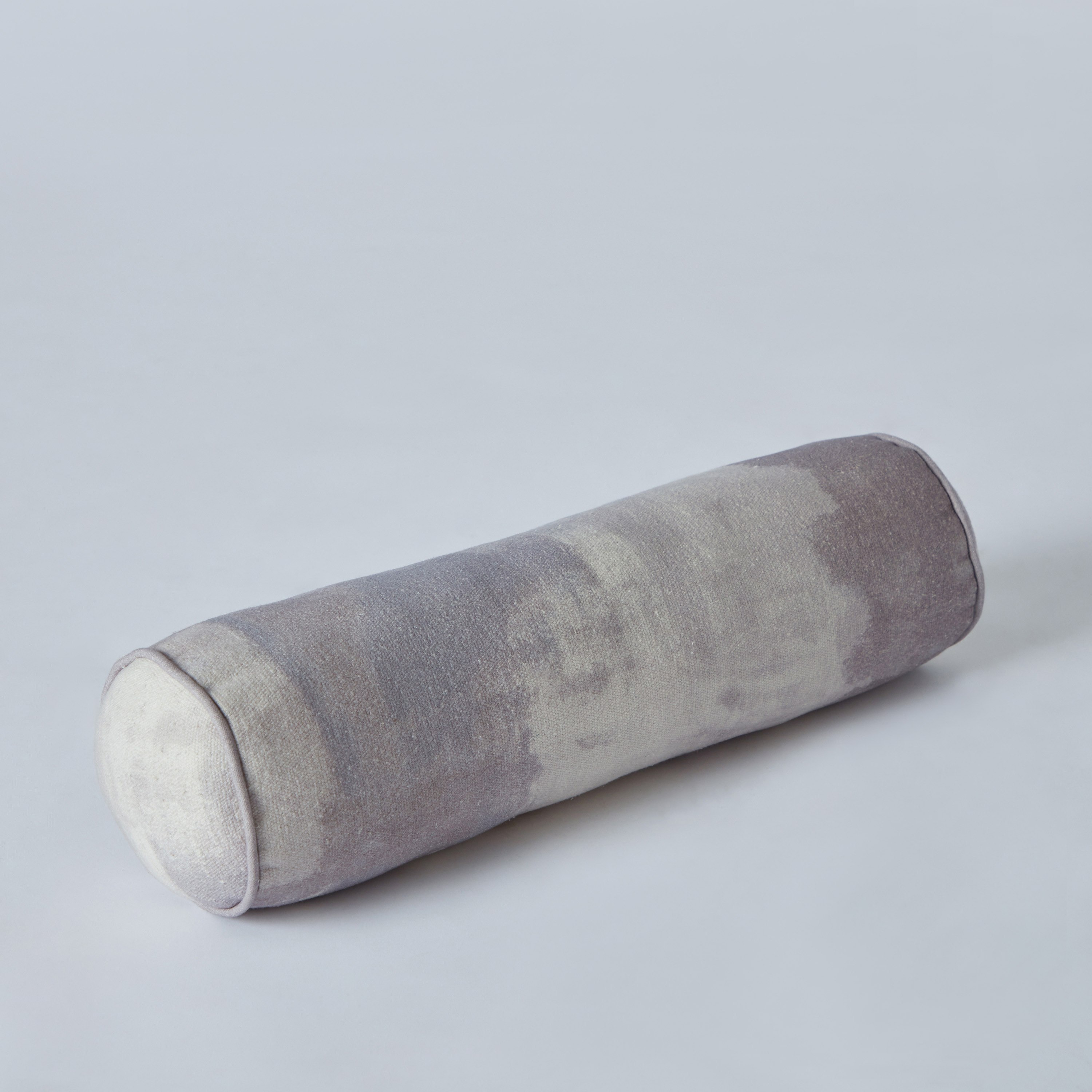 وسادة طويلة بطبعات من مهرجان العريش - 50x20 سم-PROMO_HB_AE_B2G2_011025-image-5