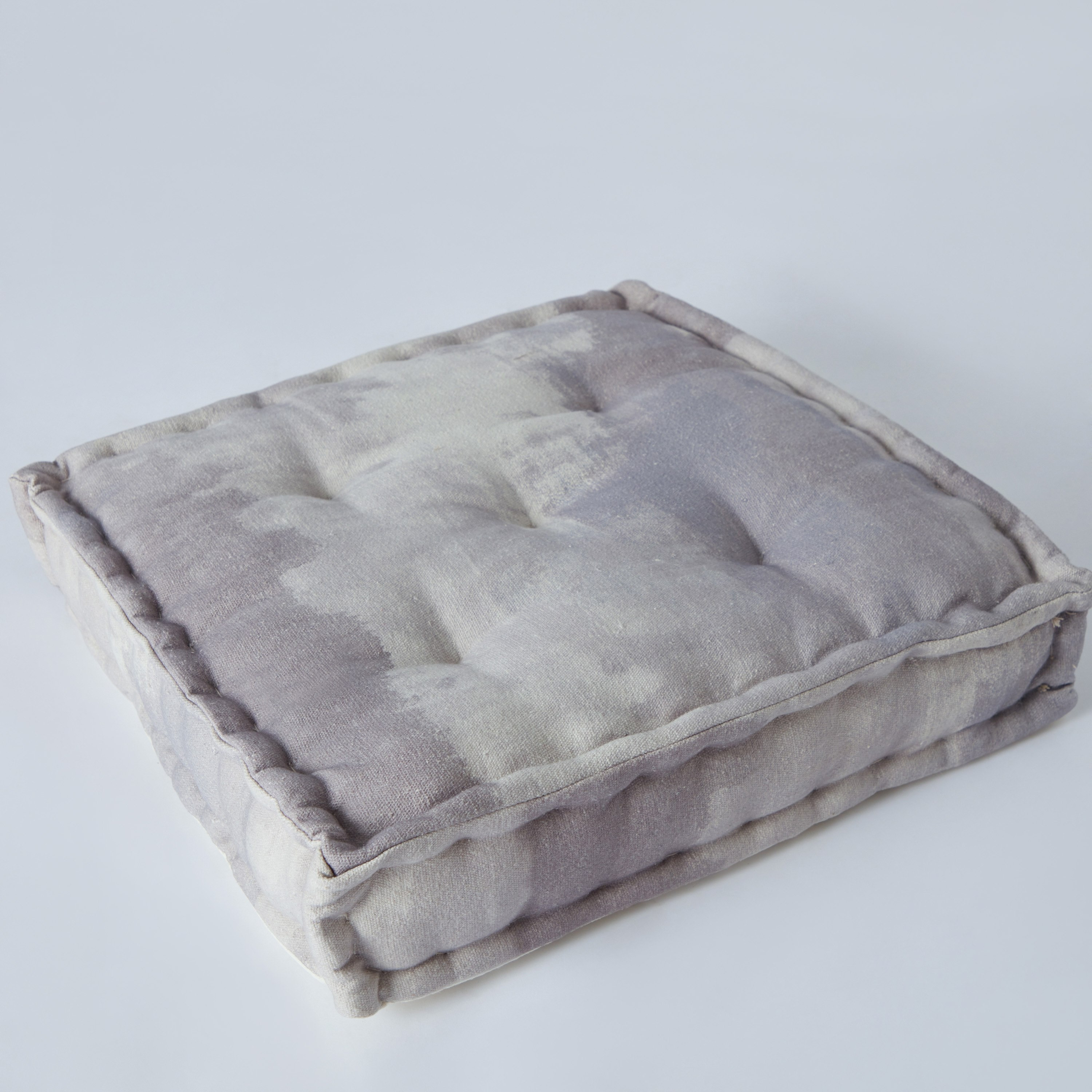 وسادة أرضية بطبعات من مهرجان العريش - 60x60x12 سم-PROMO_HB_AE_B2G2_011025-image-6