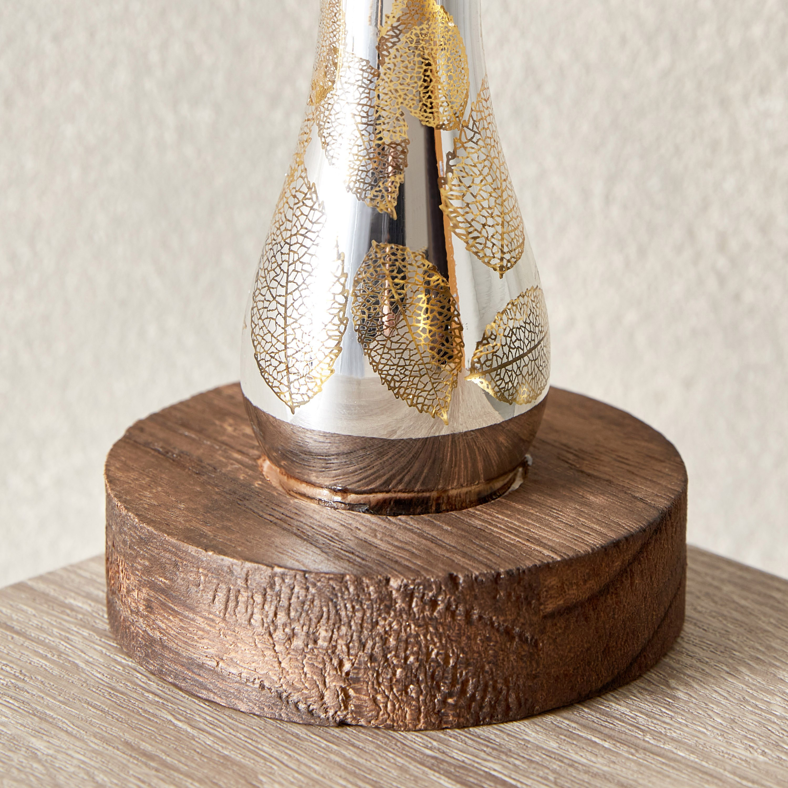 مصباح إل إي دي زجاجي أوراق شجر مفرّغة من النيكل من براير - 9x9x14 سم-hbxhomeware-homedecor-figurinesandornaments-image-4