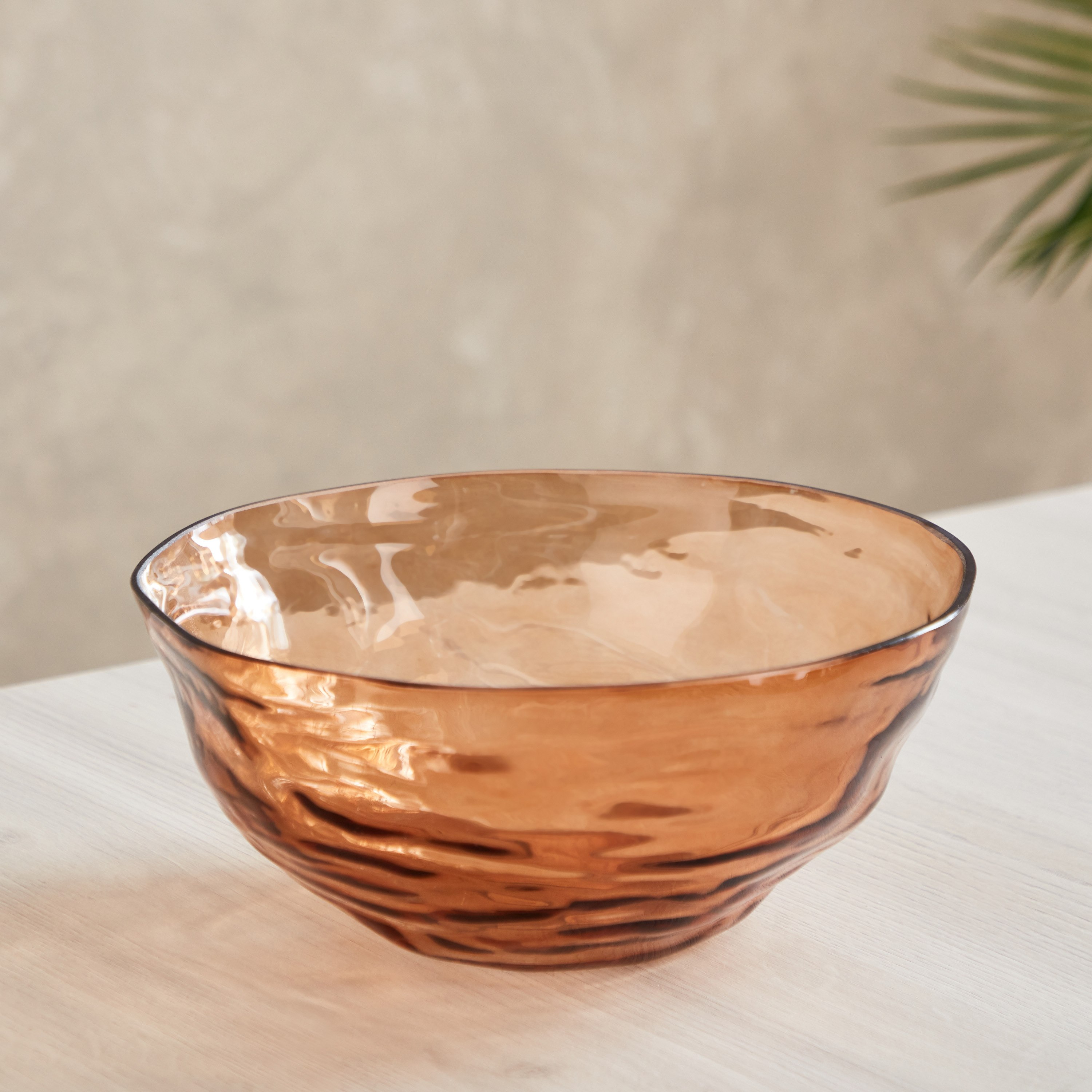 مزهرية زجاج عنبر عضوية مصنوعة من أدرو - 25x25x10.5 سم-hbxbedroom-decorandaccessories-vases-image-2