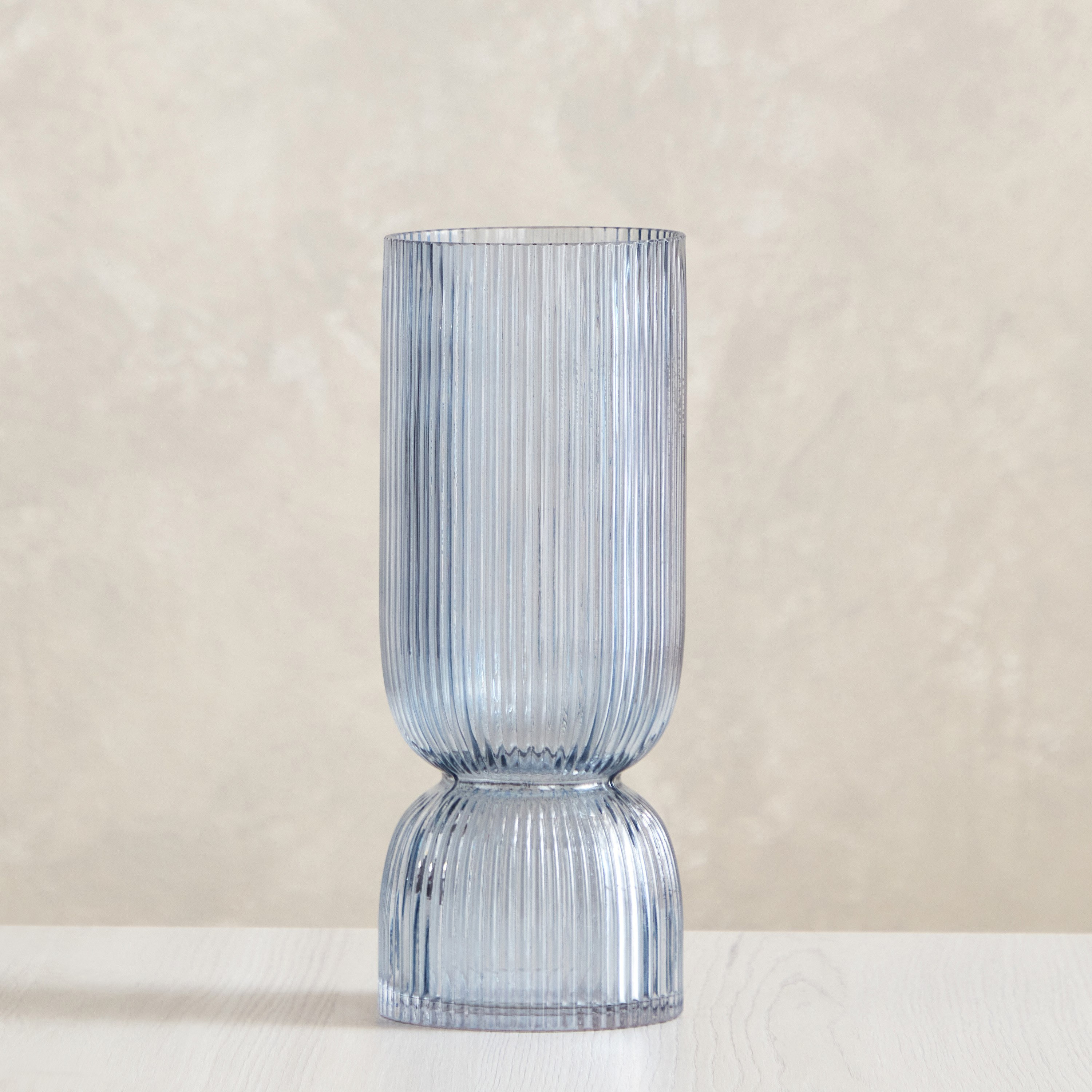 مزهرية زجاج مضلعة من أدرو - 10x10x26 سم-hbxbedroom-decorandaccessories-vases-image-2