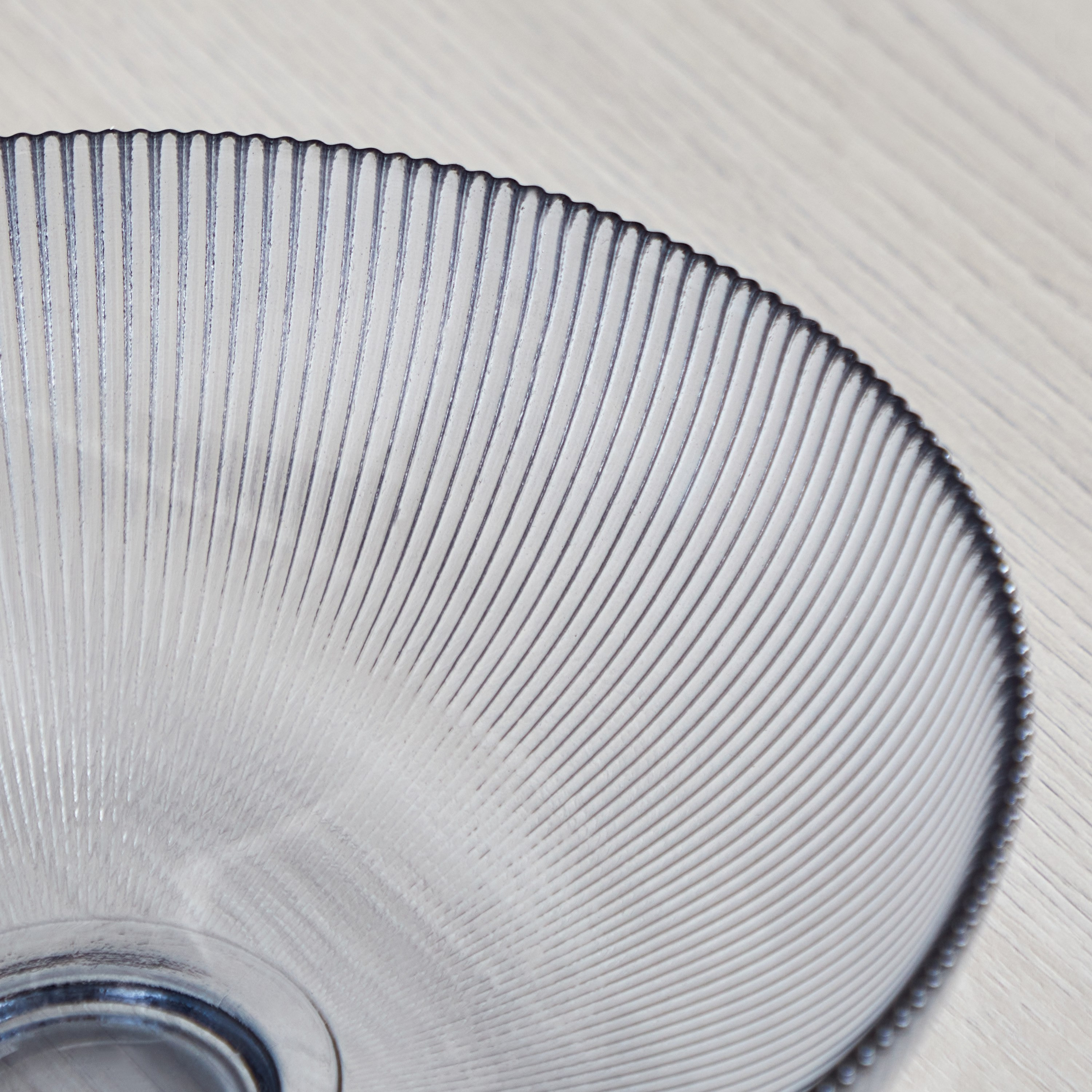 وعاء زجاجي مضلّع من أدرو - 20x20x6.5 سم-hbxdecorandfurnishings-homeaccessories-bowls-image-3