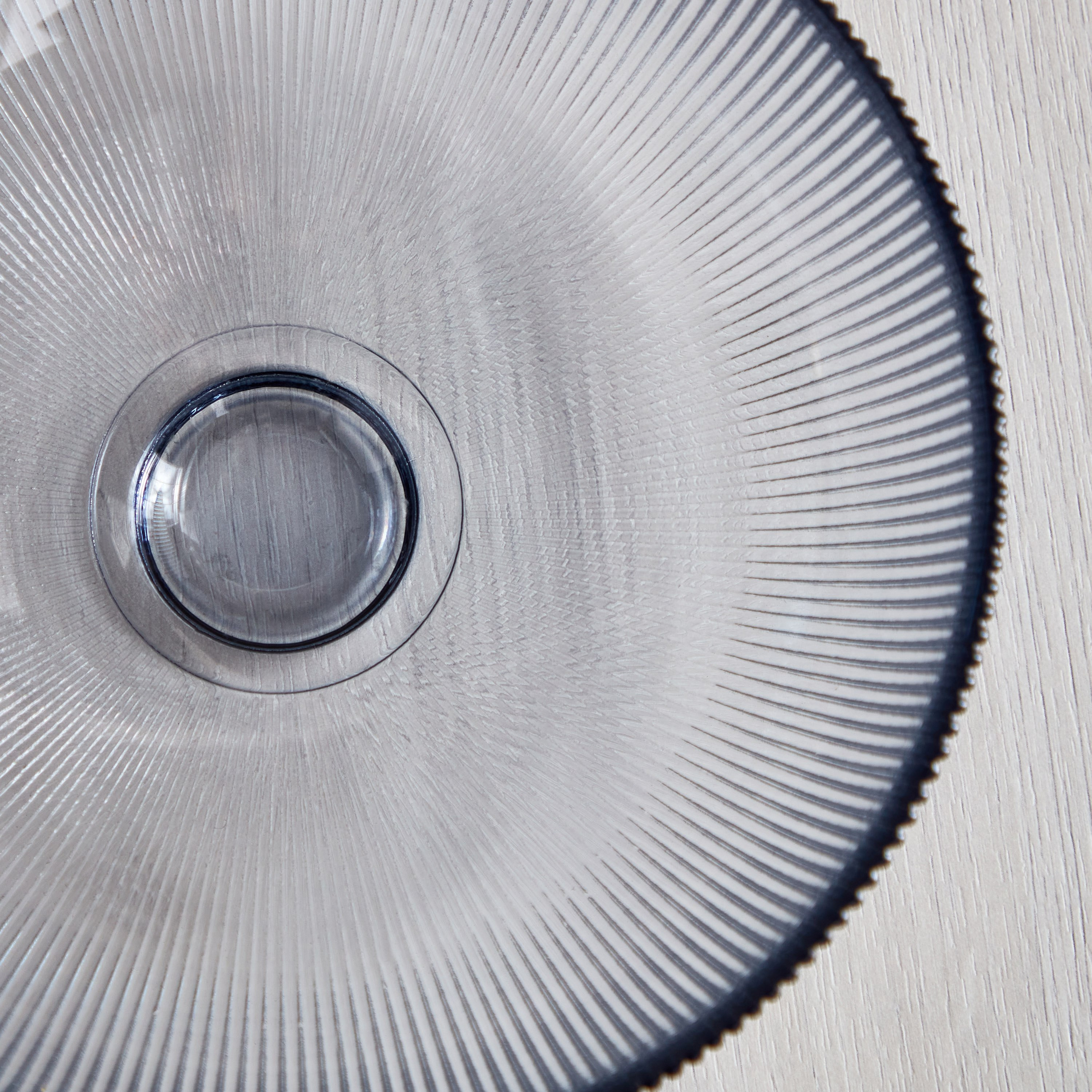 وعاء زجاجي مضلّع من أدرو - 20x20x6.5 سم-hbxdecorandfurnishings-homeaccessories-bowls-image-4