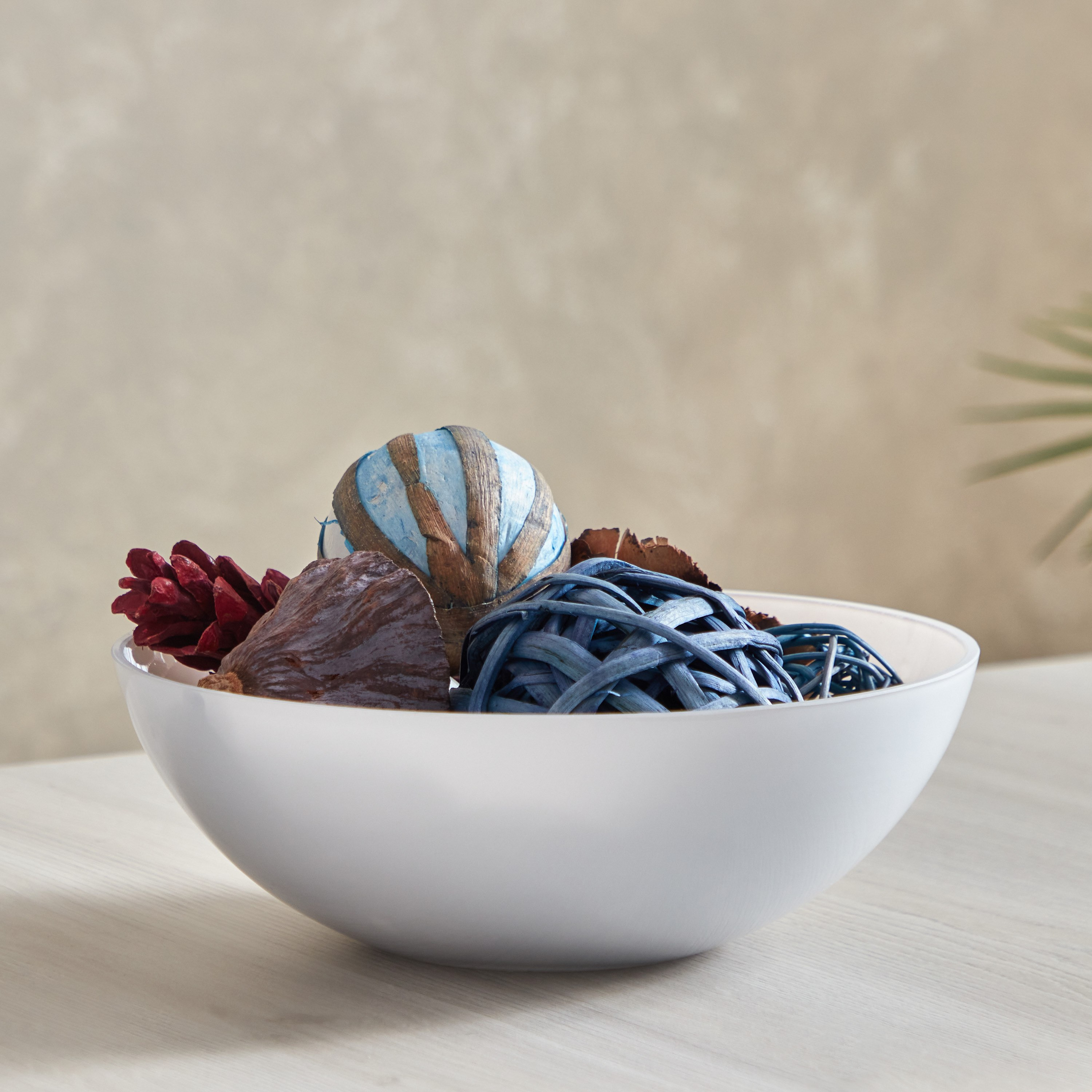 وعاء ديكور زجاج معتم من أدرو - 25x25x8.5 سم-hbxdecorandfurnishings-homeaccessories-bowls-image-1