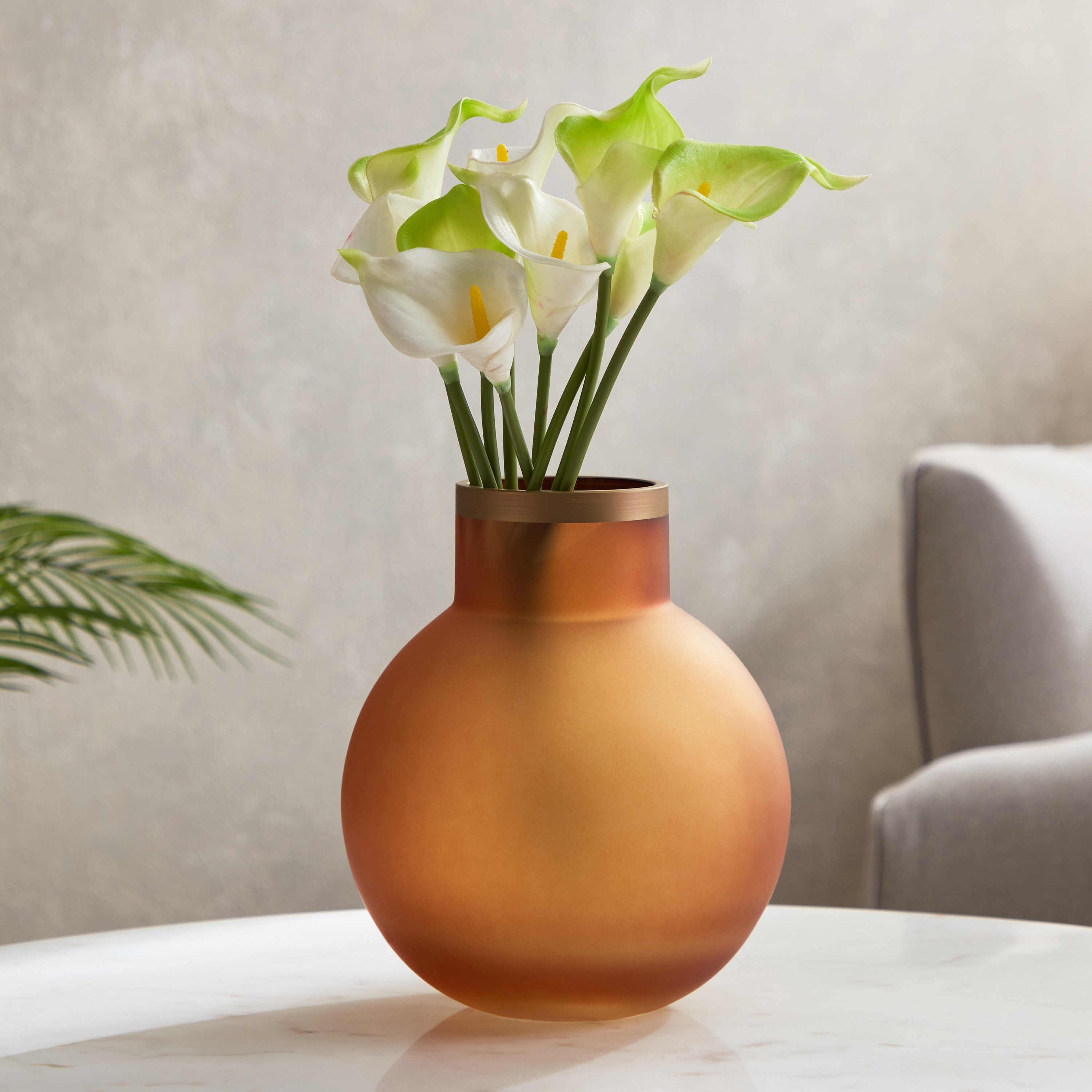 مزهرية زجاج معتمة من بلينكو - 18.5x22 سم-hbxbedroom-decorandaccessories-vases-image-1