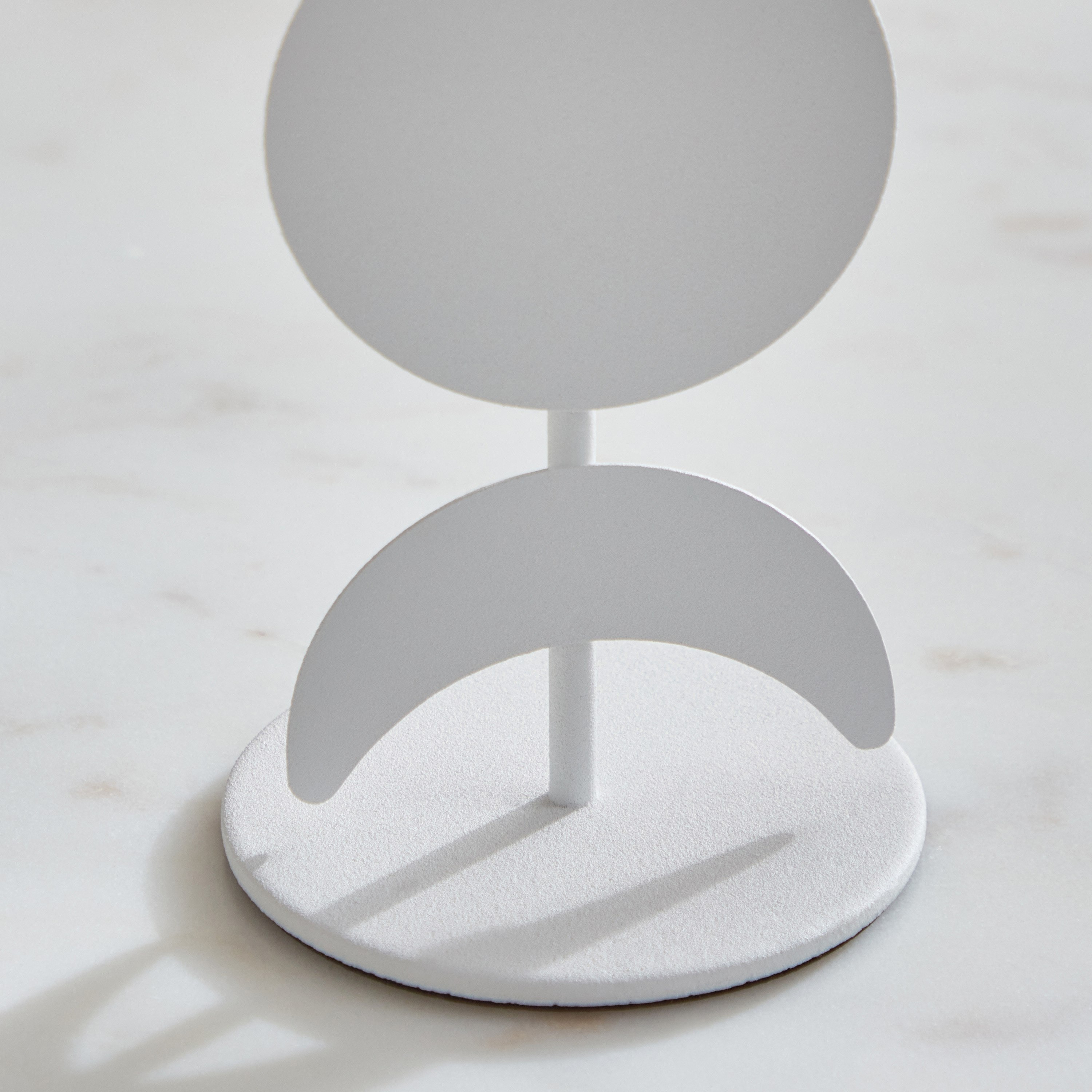 حامل شموع معدن على شكل نصف قمر من بلينكو- 8x20 سم-hbxlivingroom-decorandaccessories-candleholders-image-5