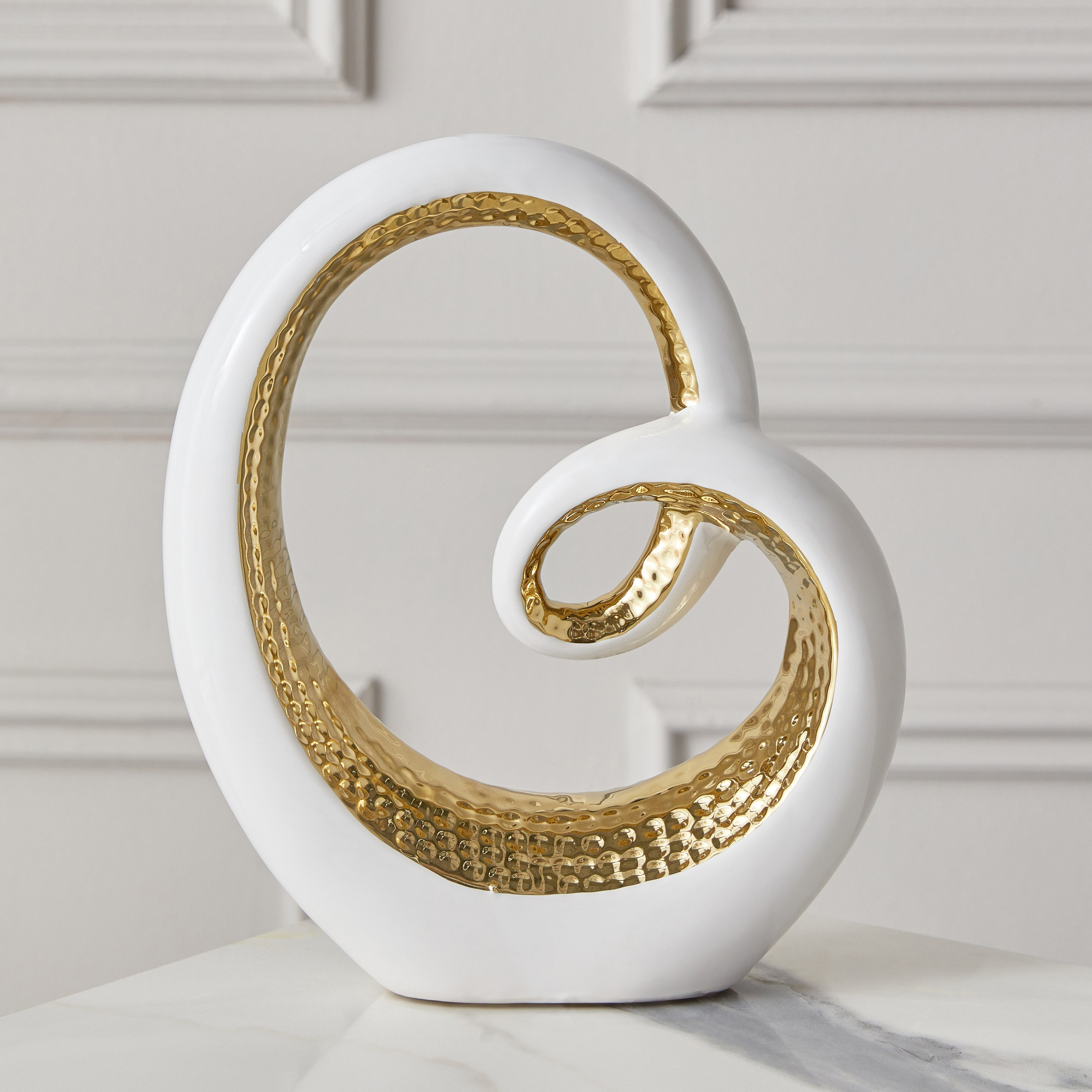 قطعة ديكور سيراميك من كاستيل - 21x6.3x24.7 سم-hbxhomeware-homedecor-figurinesandornaments-image-1
