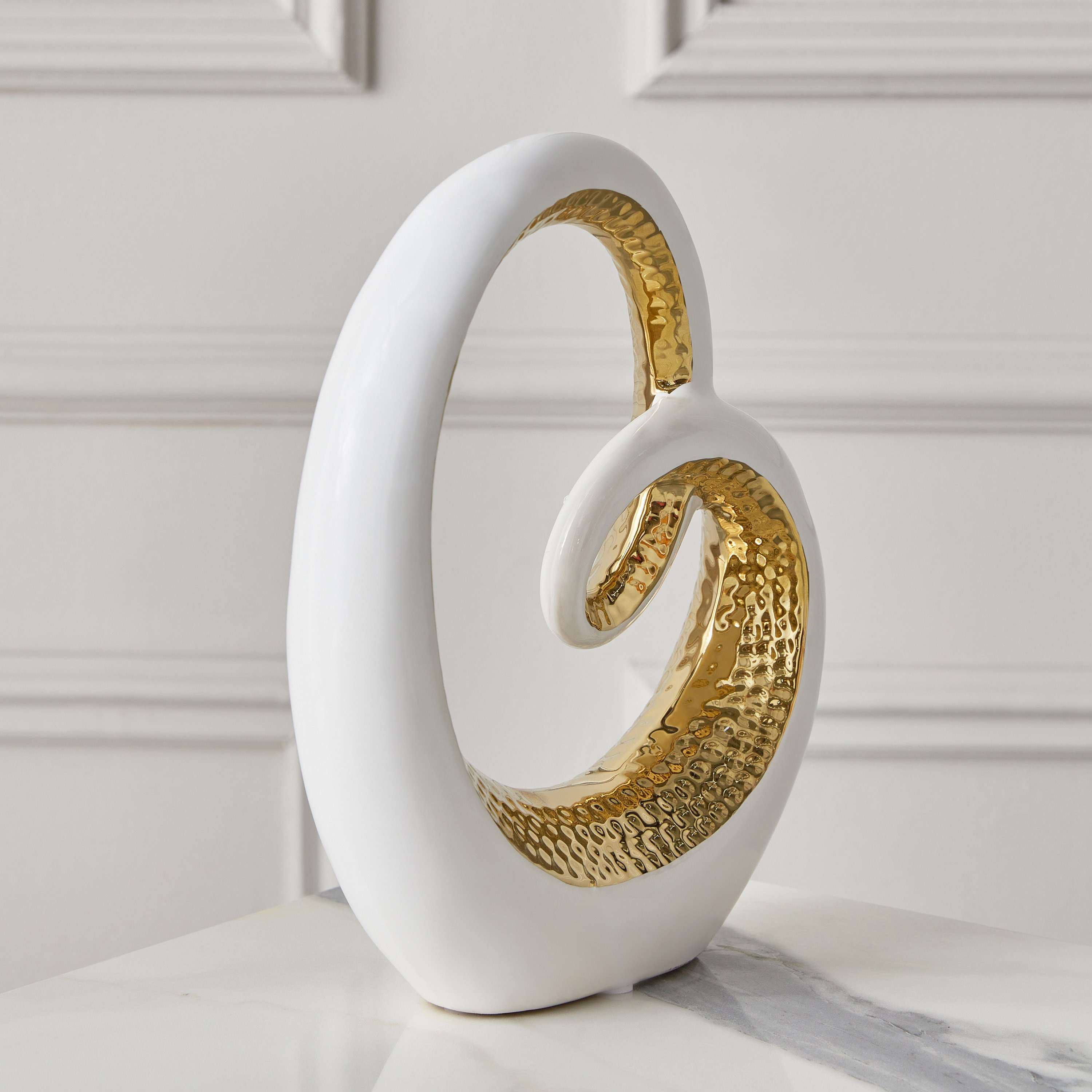 قطعة ديكور سيراميك من كاستيل - 21x6.3x24.7 سم-hbxhomeware-homedecor-figurinesandornaments-image-2