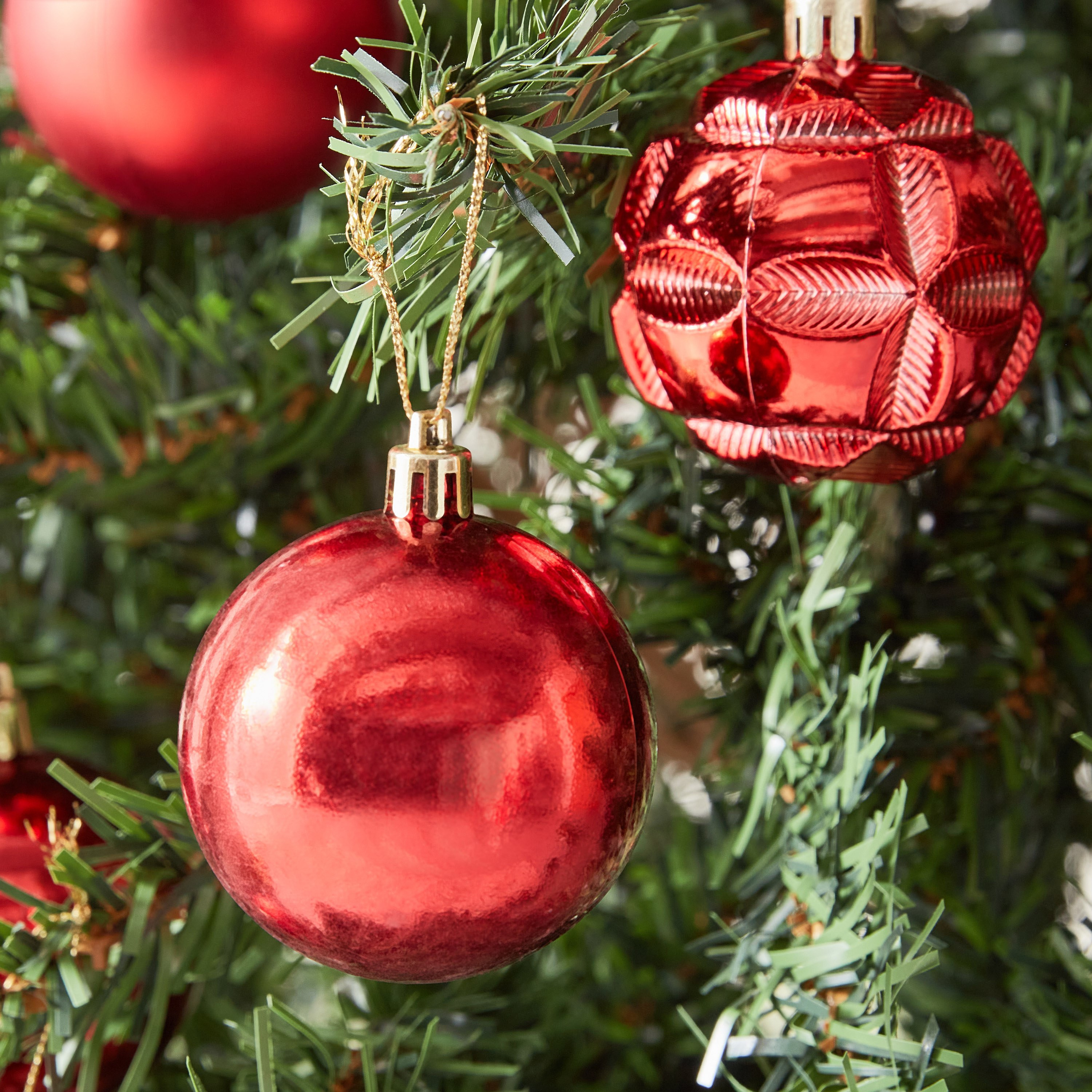 Blovec 24-Assorted Bauble Set - 6 cm-PROMO_HB_AE_B2G2_011025-image-2