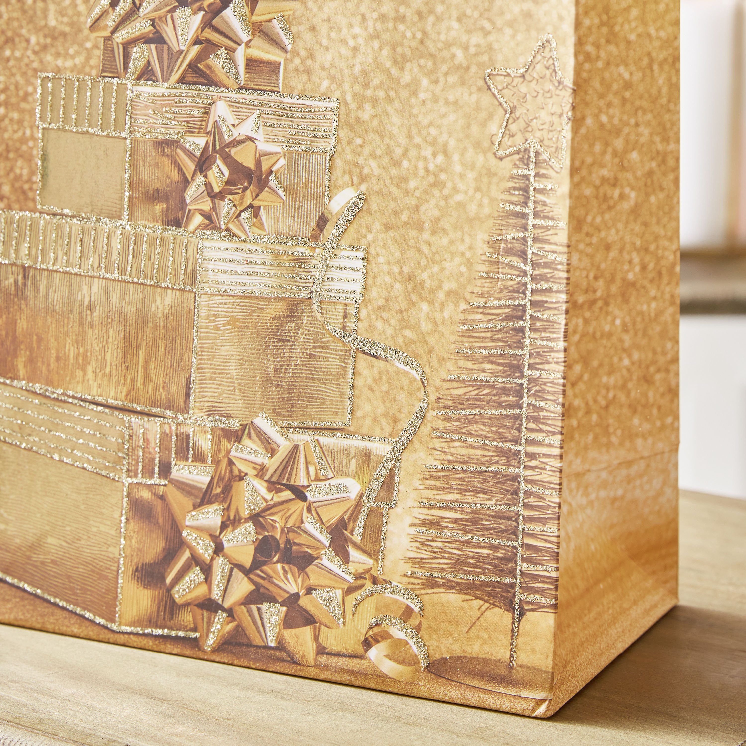 شنطة هدايا من بلوفيك - 18x10x23 سم-hbxhomeware-hbxdecorandfurnishings-image-3