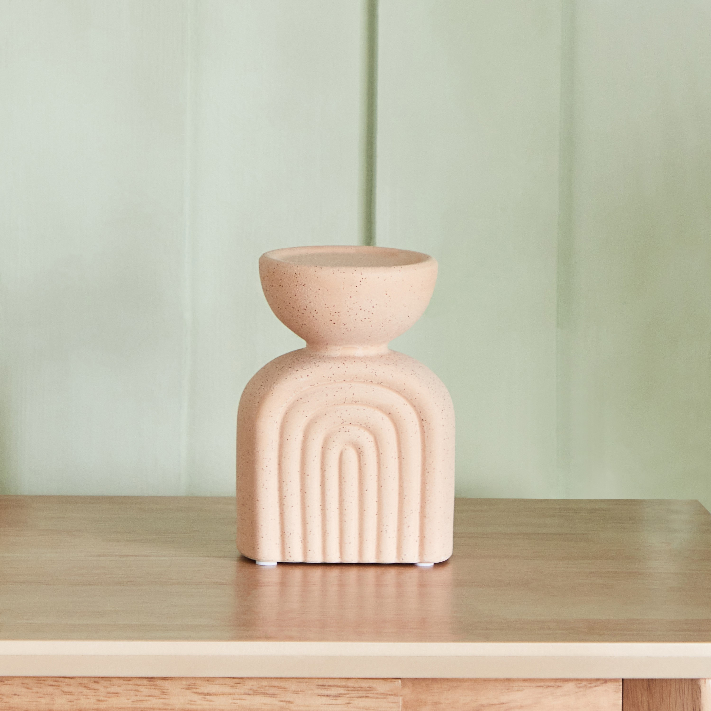 حامل شموع سيراميك من تيودور- 11x9x15 سم-hbxlivingroom-decorandaccessories-candleholders-image-2