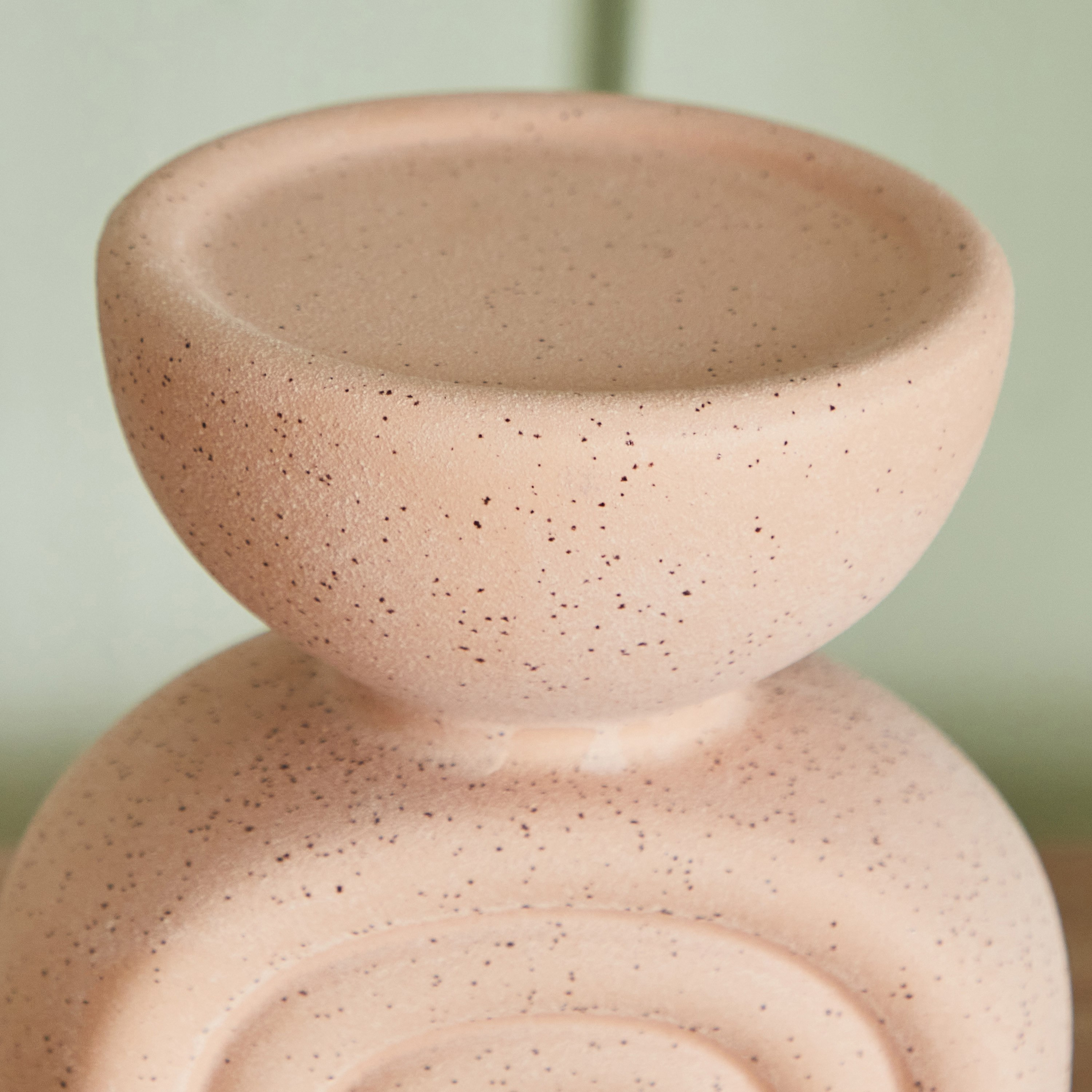 حامل شموع سيراميك من تيودور- 11x9x15 سم-hbxlivingroom-decorandaccessories-candleholders-image-4