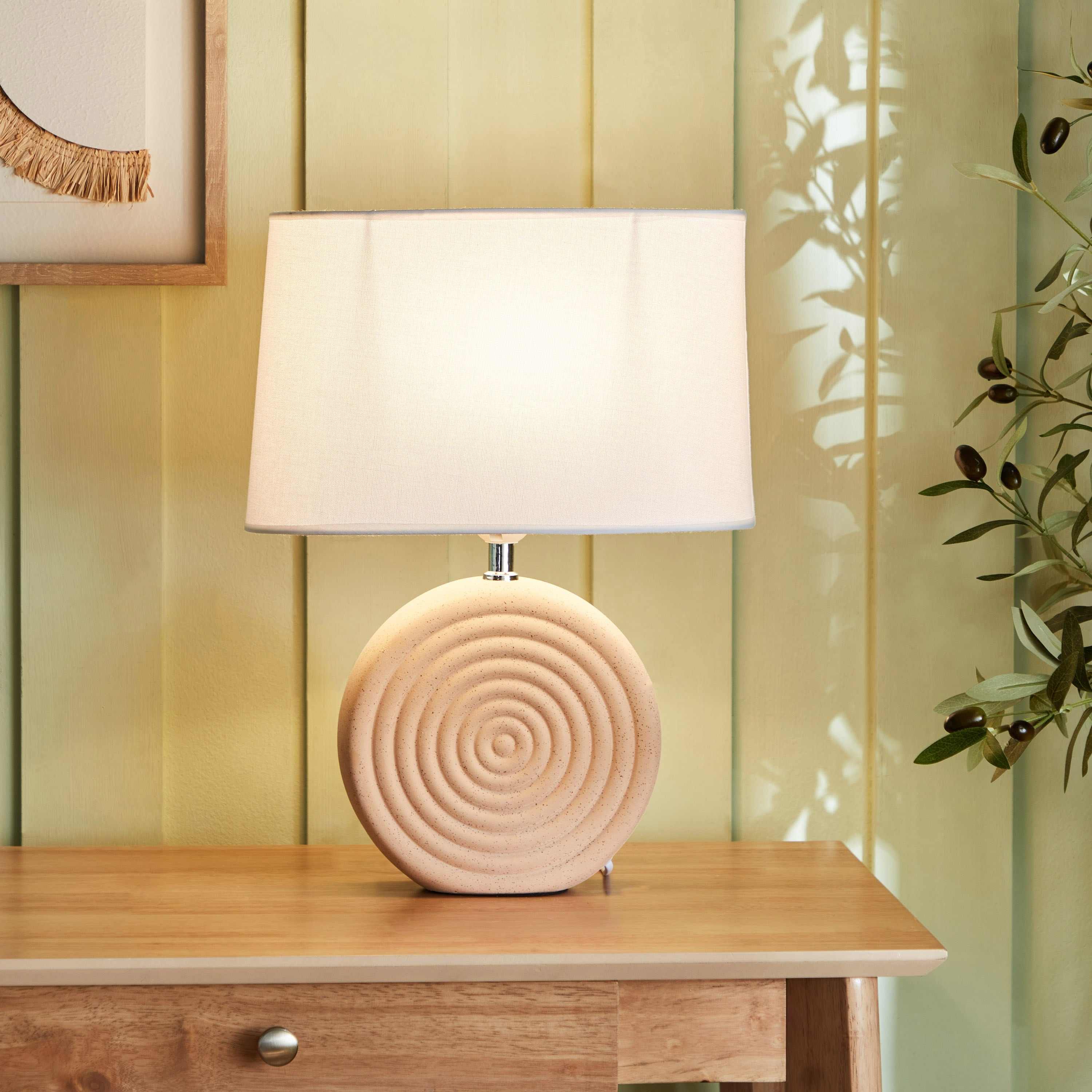 مصباح طاولة سيراميك من تيودور- 33x21x46 سم-hbxlivingroom-lighting-tablelamps-image-1