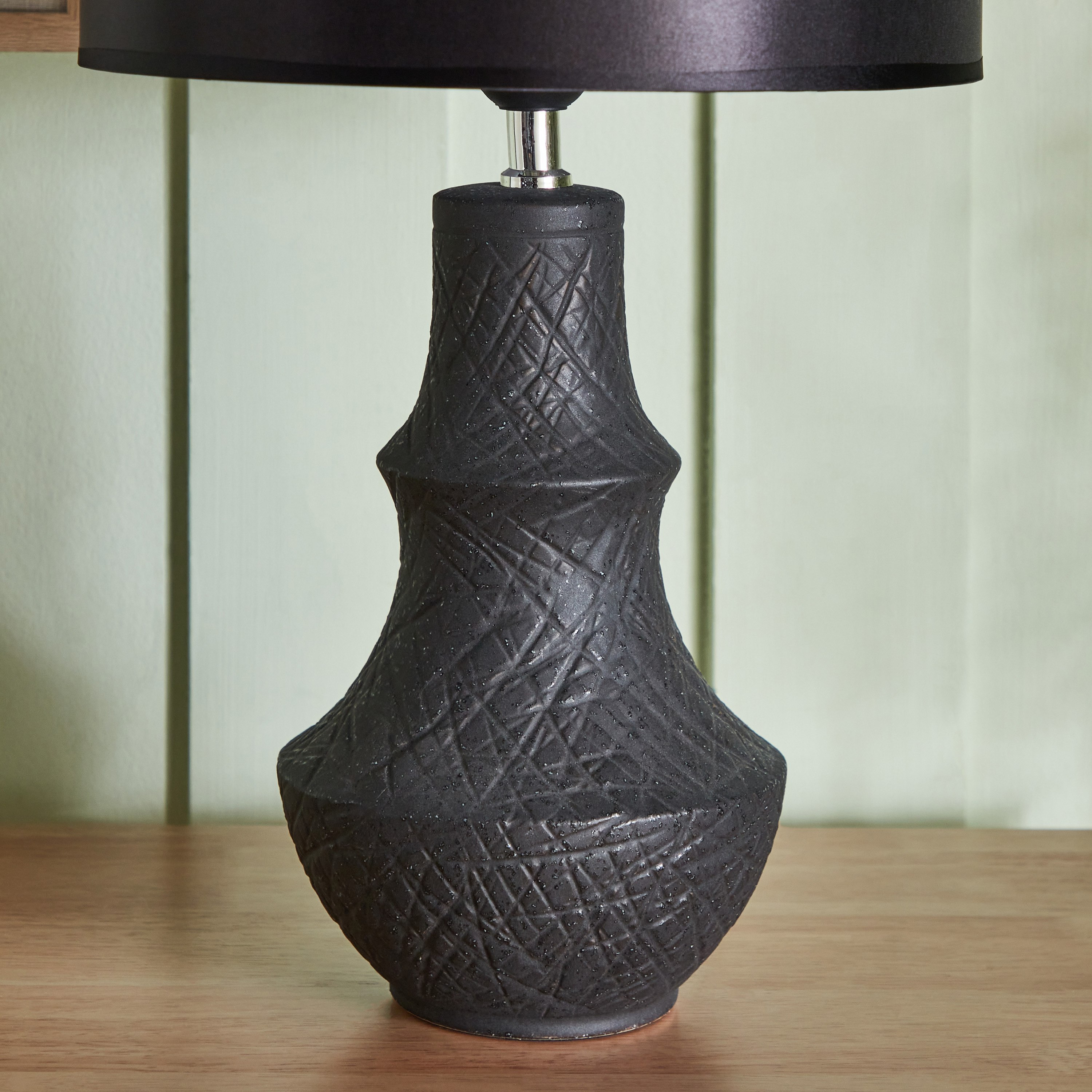 مصباح طاولة سيراميك من تيودور- 28x28x50 سم-hbxlivingroom-lighting-tablelamps-image-3
