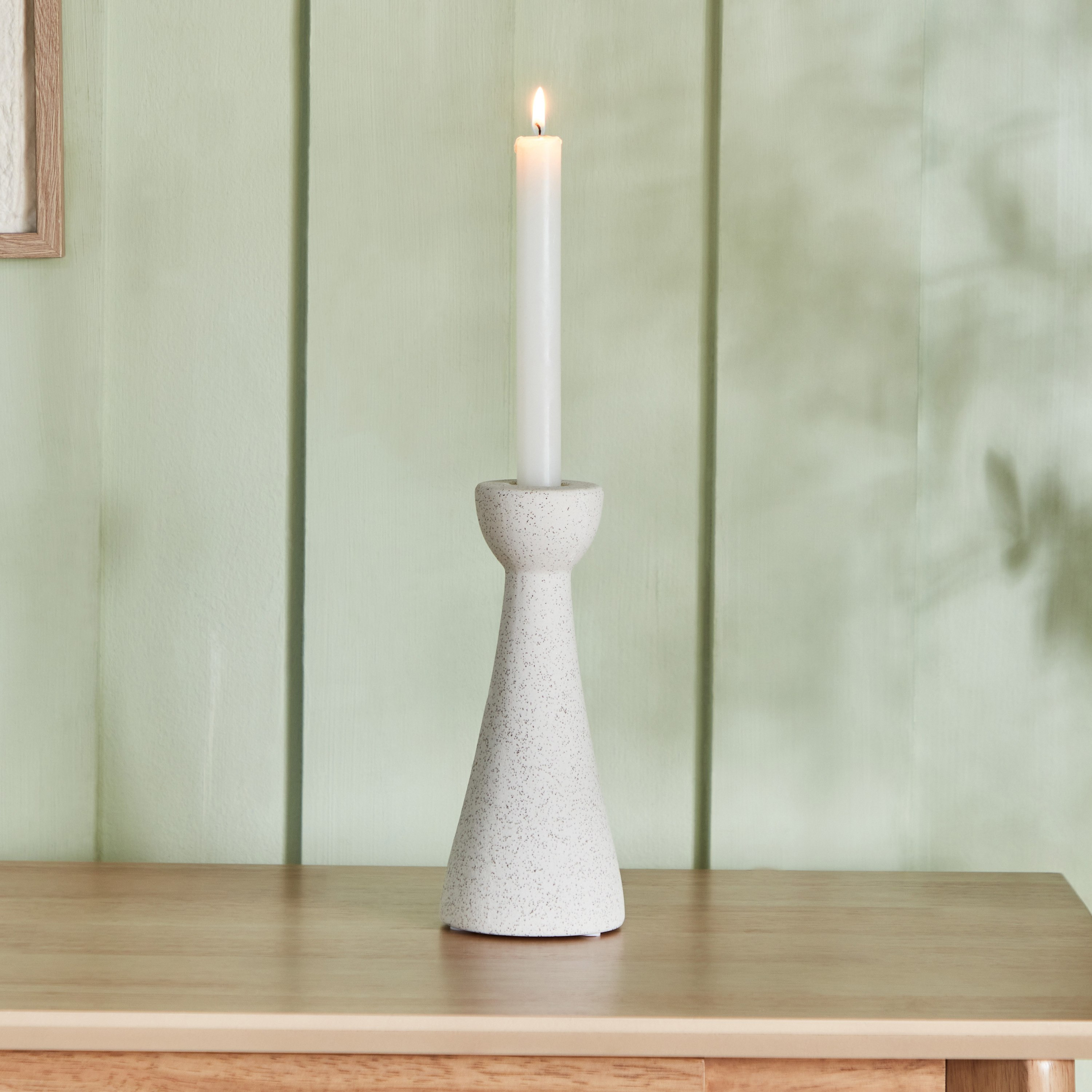 حامل شموع سيراميك من تيودور - 8.5x8.5x20 سم-hbxlivingroom-decorandaccessories-candleholders-image-1