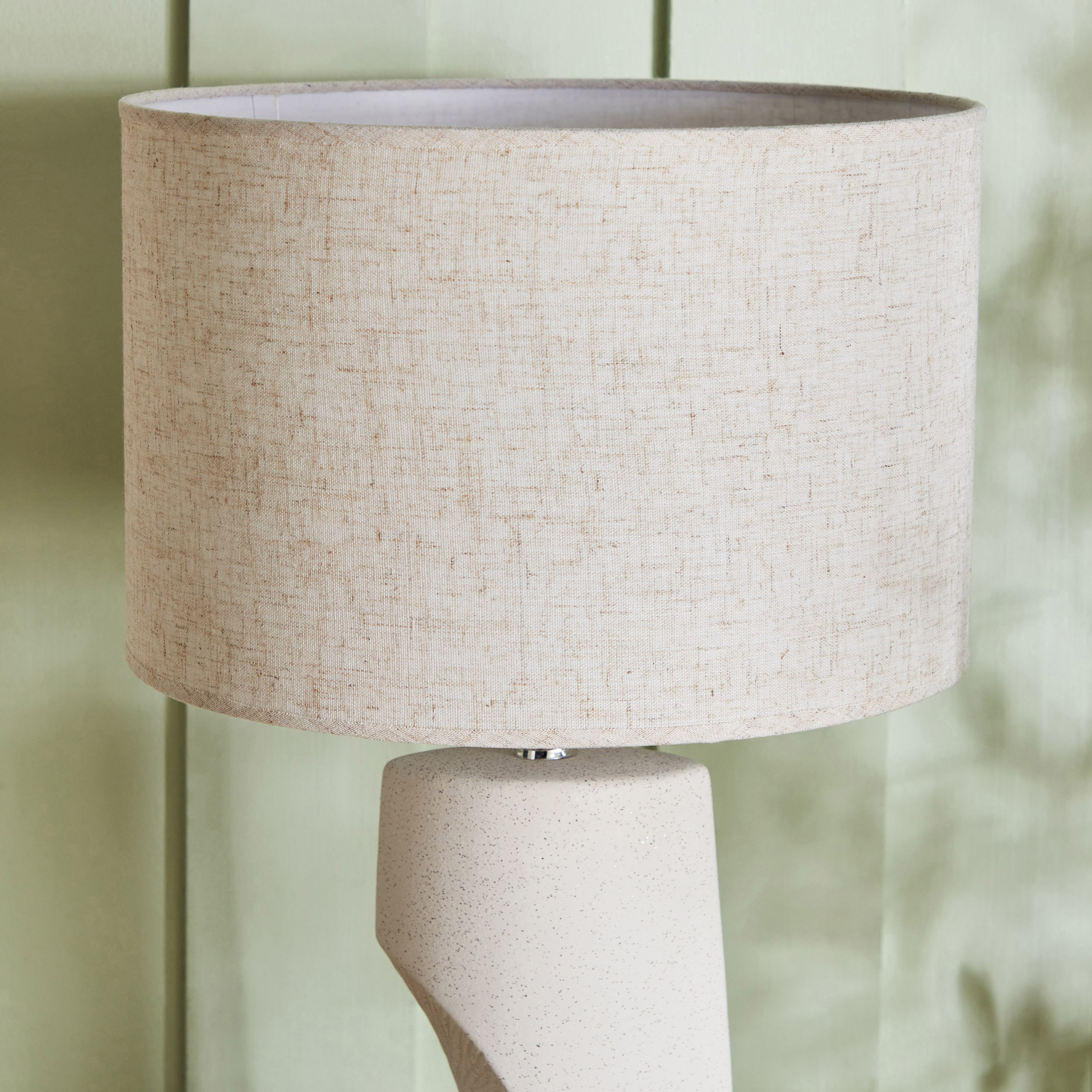 مصباح طاولة سيراميك بتصميم طائر من تيودور - 29x29x56 سم-hbxlivingroom-lighting-tablelamps-image-3