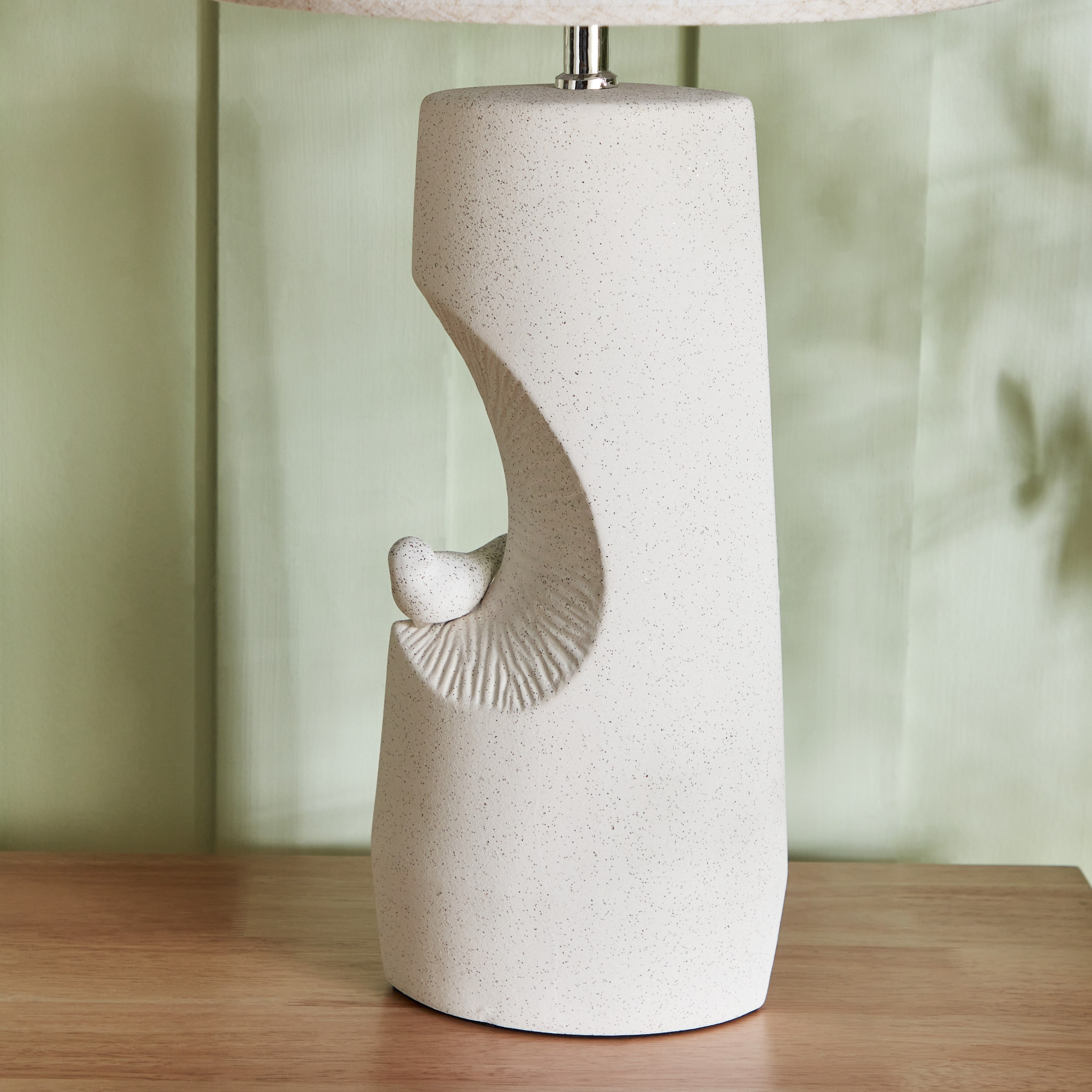 مصباح طاولة سيراميك بتصميم طائر من تيودور - 29x29x56 سم-hbxlivingroom-lighting-tablelamps-image-4