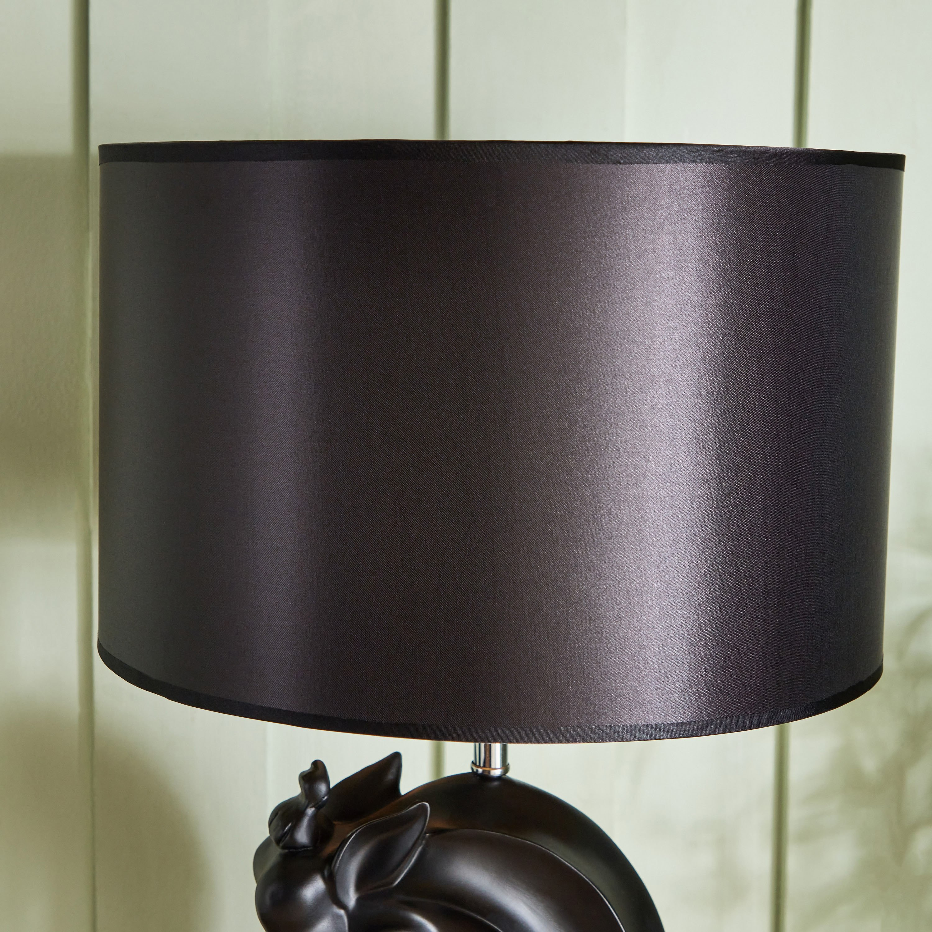مصباح طاولة بوجه حصان راتنج من تيودور - 35x35x73.5 سم-hbxlivingroom-lighting-tablelamps-image-3
