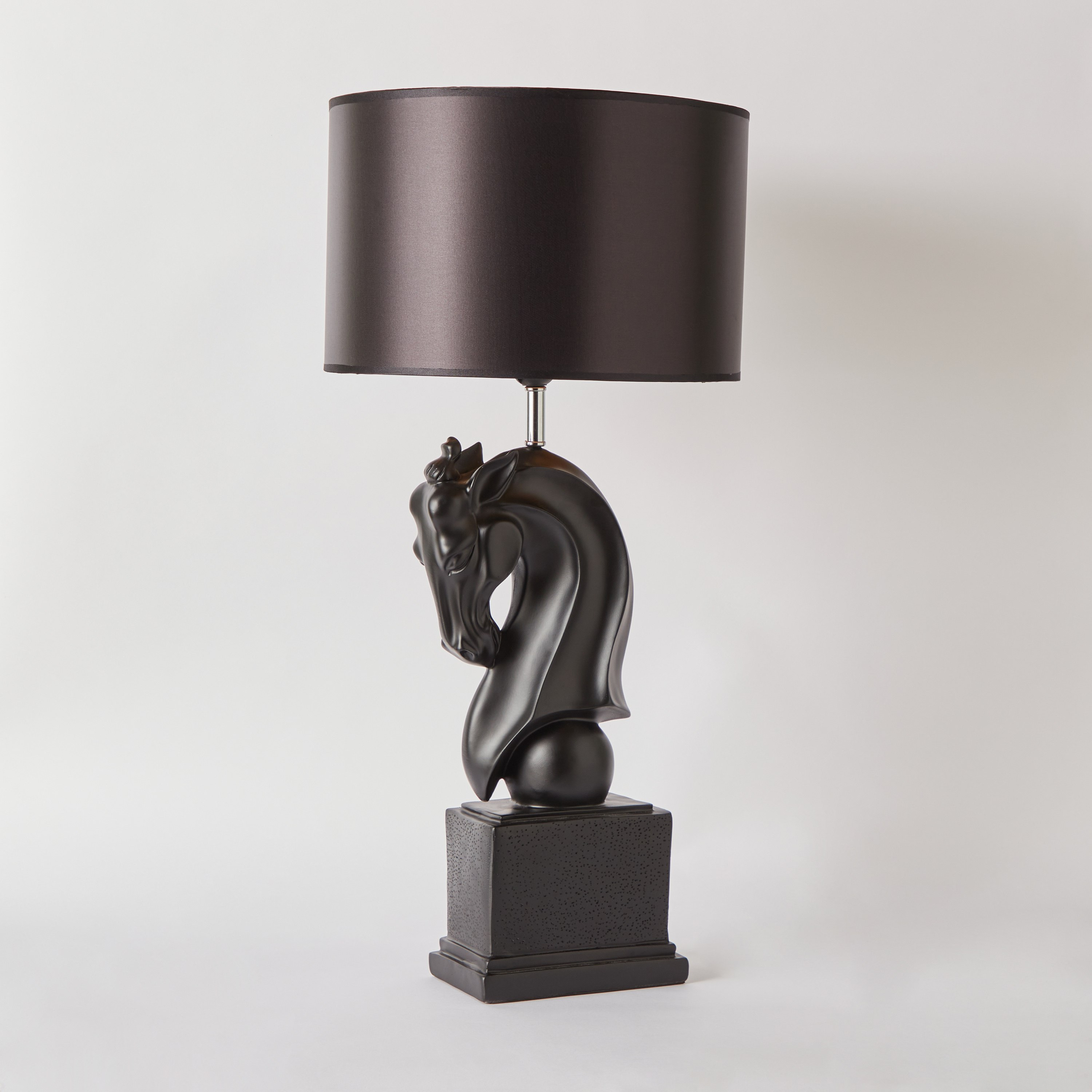 مصباح طاولة بوجه حصان راتنج من تيودور - 35x35x73.5 سم-hbxlivingroom-lighting-tablelamps-image-5