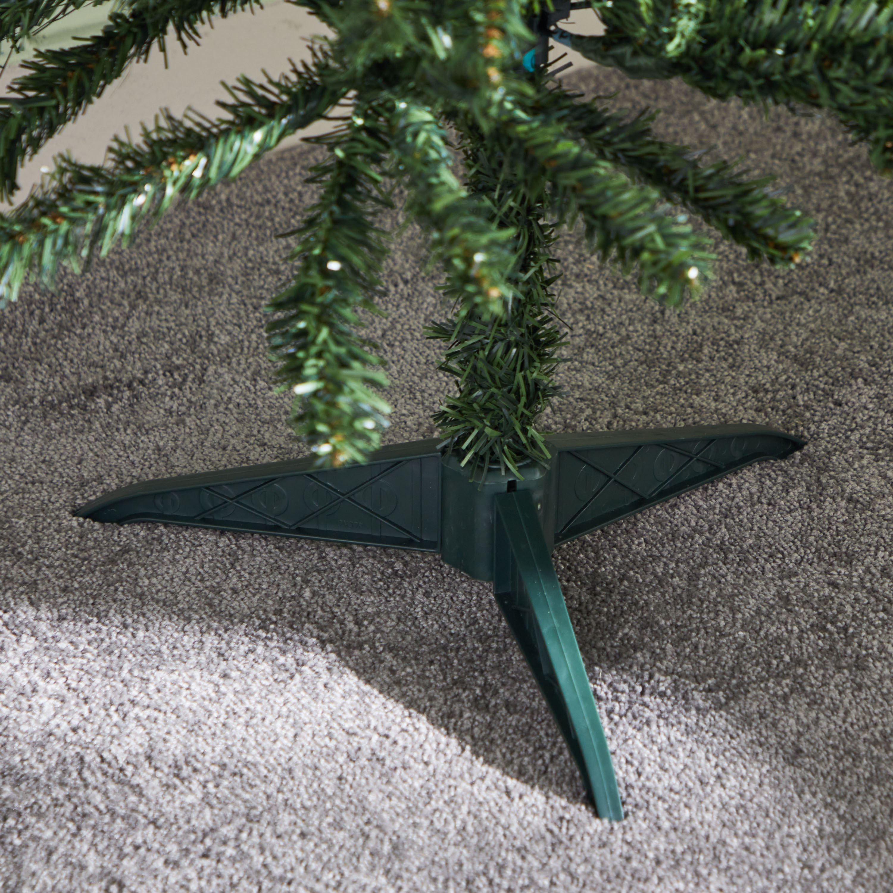 Blovec 4 ft. Balsam Fir Hook Tree with 208 Tips - 65x65x120 cm-hbxhomeware-hbxdecorandfurnishings-image-3
