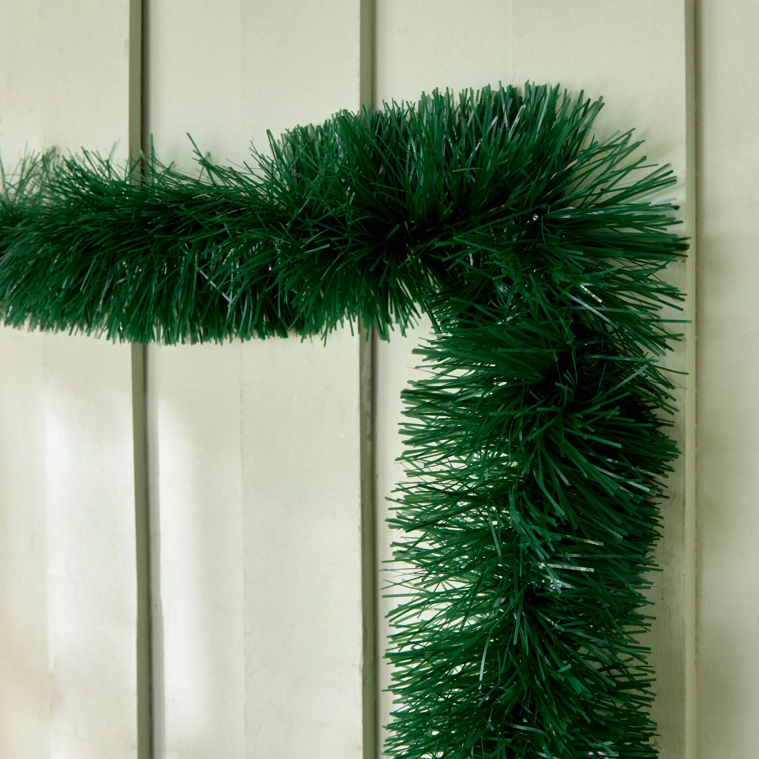 Blovec Chamdol Fine Cut Shiny Tinsel - 200x14x14 cm-hbxhomeware-hbxdecorandfurnishings-image-2