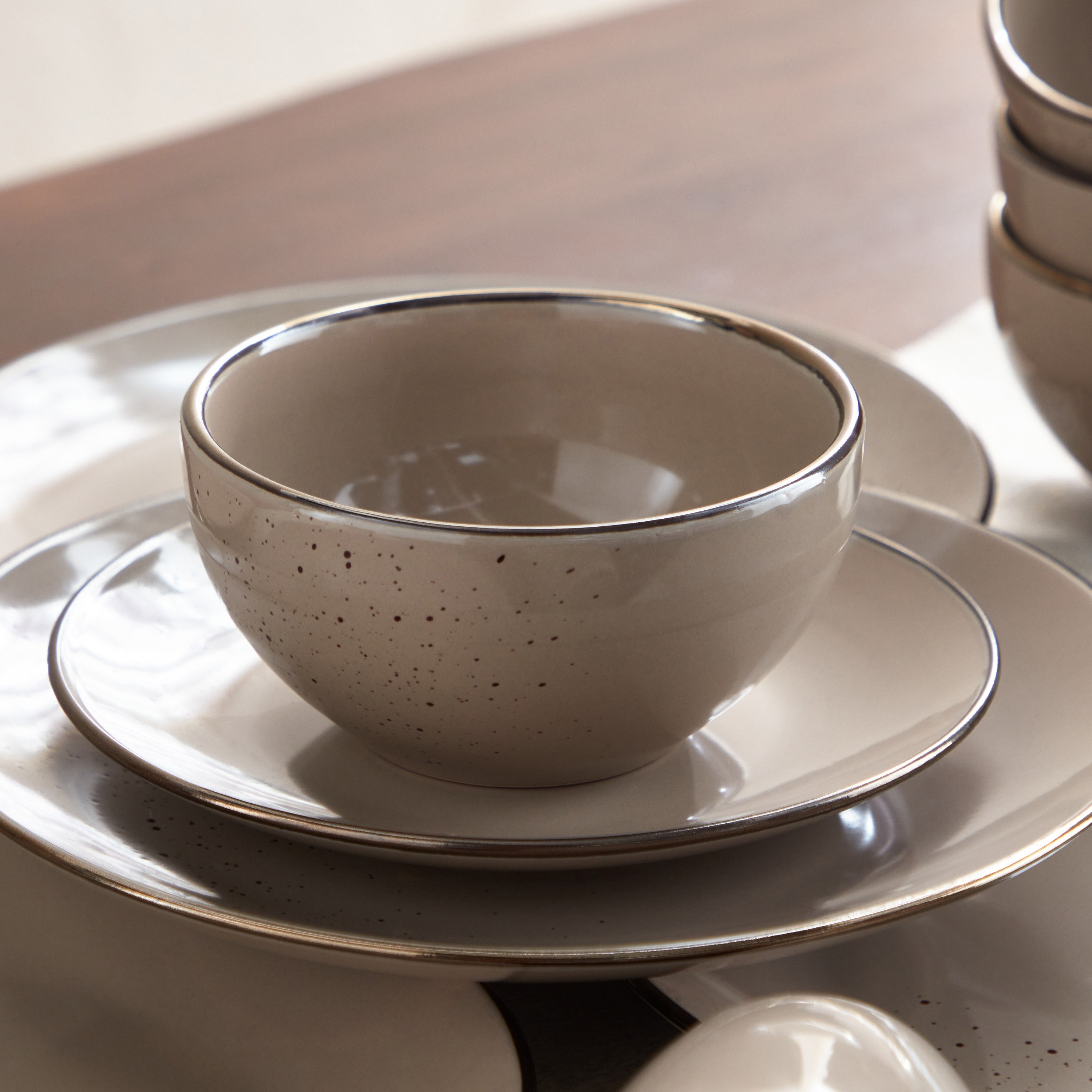 طقم عشاء 16 قطعة من ميا - 4 أشخاص-hbxhomeware-hbxkitchen-image-4