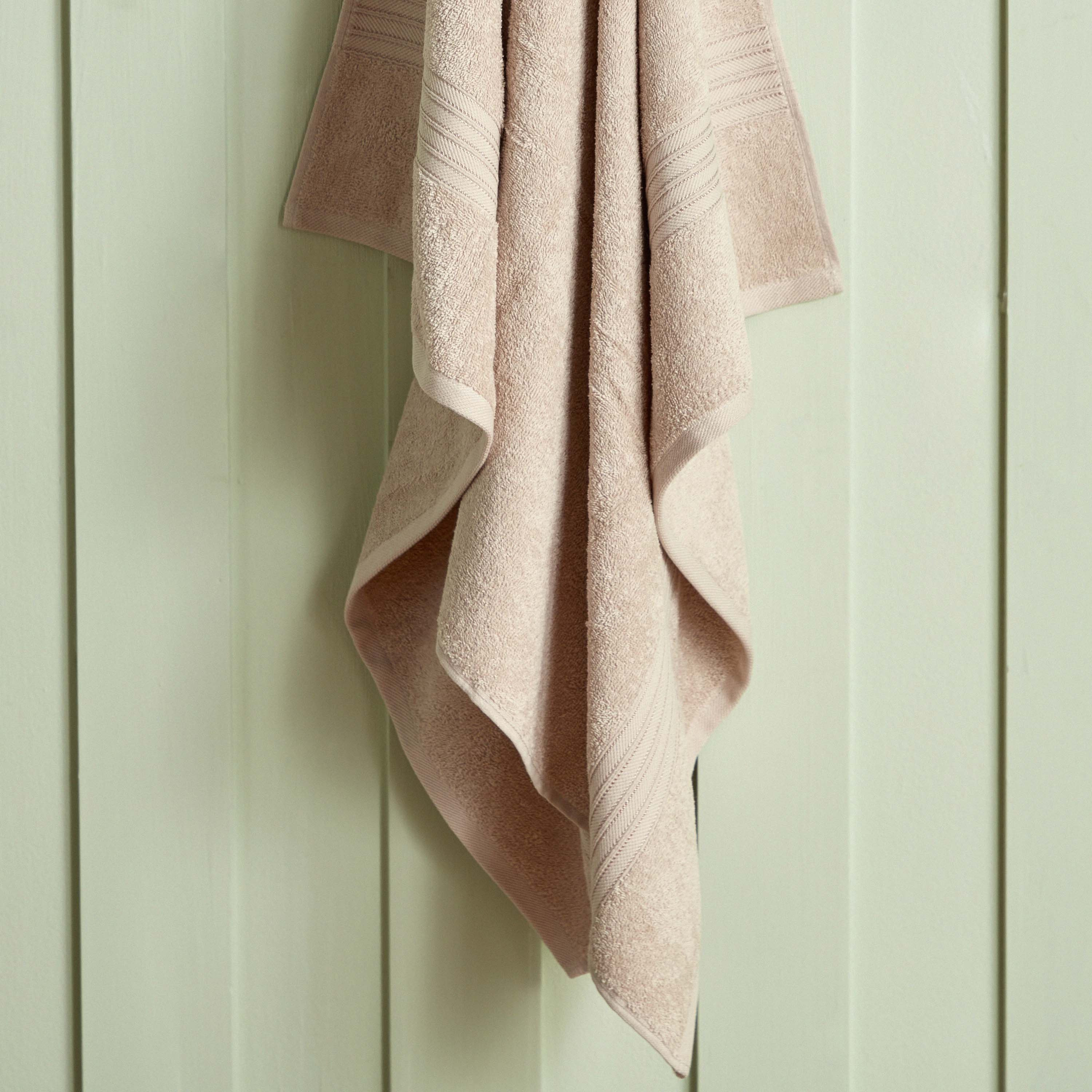 منشفة حمام ممشطة من إسنشيال - 90x150 سم-hbxbathroom-bathroomtextiles-image-3