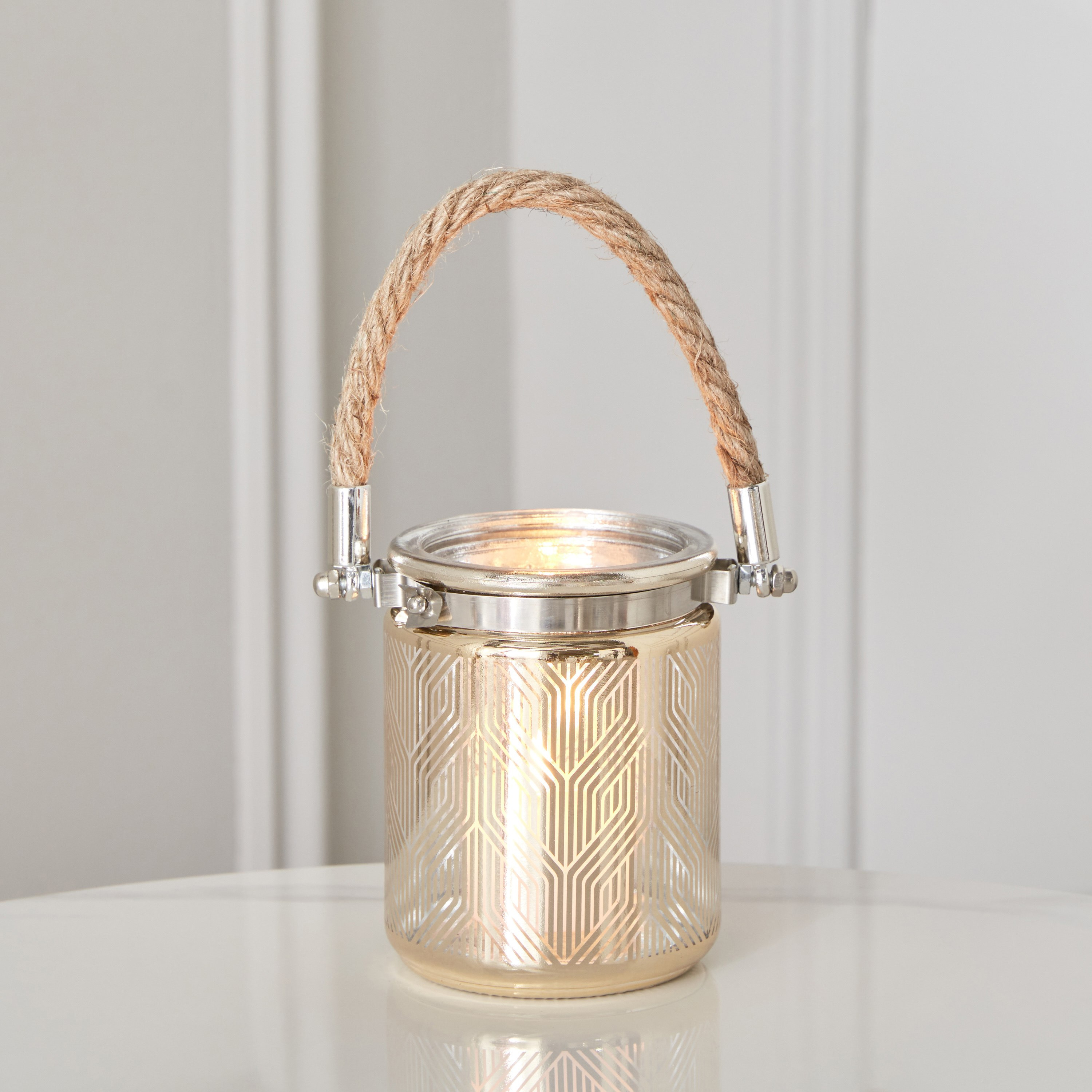 حامل شموع بمقبض من حبل القنب من مريا - 8x10 سم-hbxlivingroom-decorandaccessories-candleholders-image-2