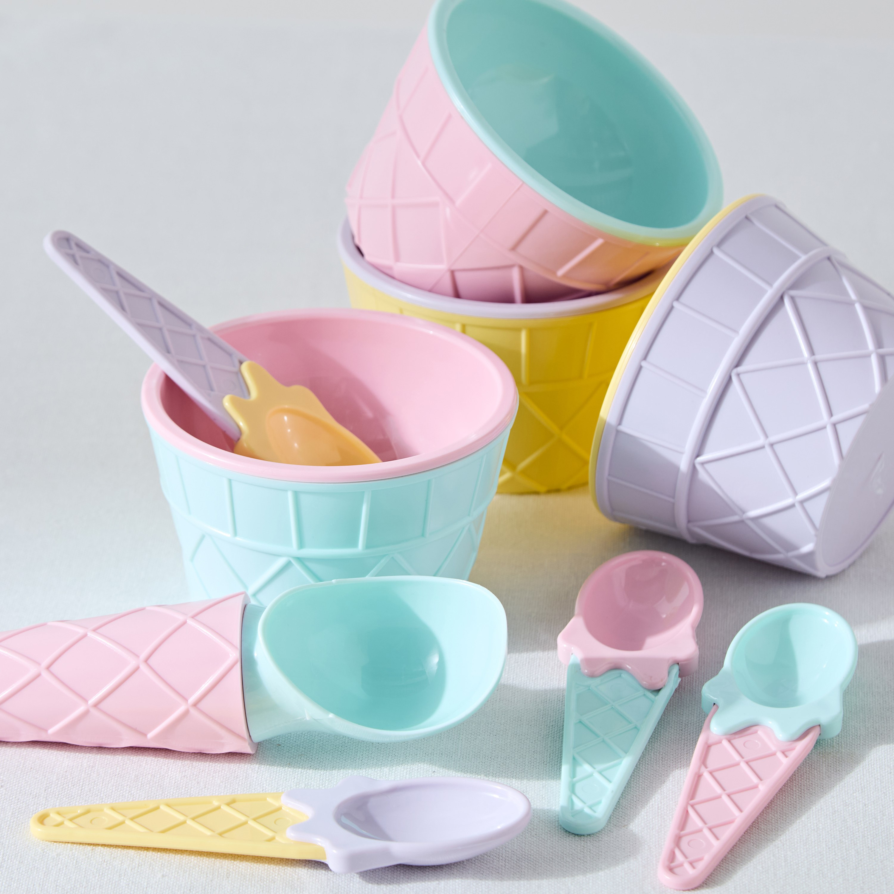 Carnaval Ice Cream Set-hbxdecorandfurnishings-tabletop-crockery-image-3