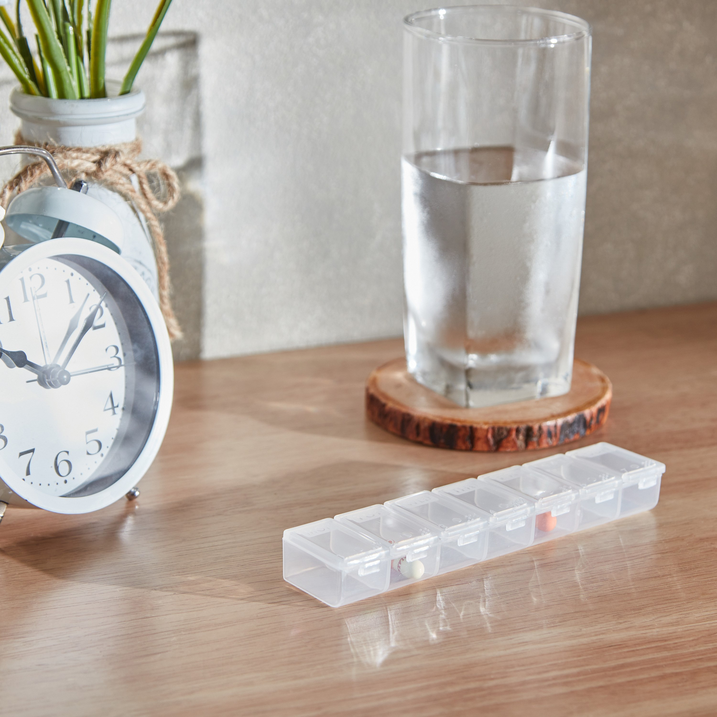 Slim Pill Box-hbxdecorandfurnishings-homeaccessories-novelties-image-3