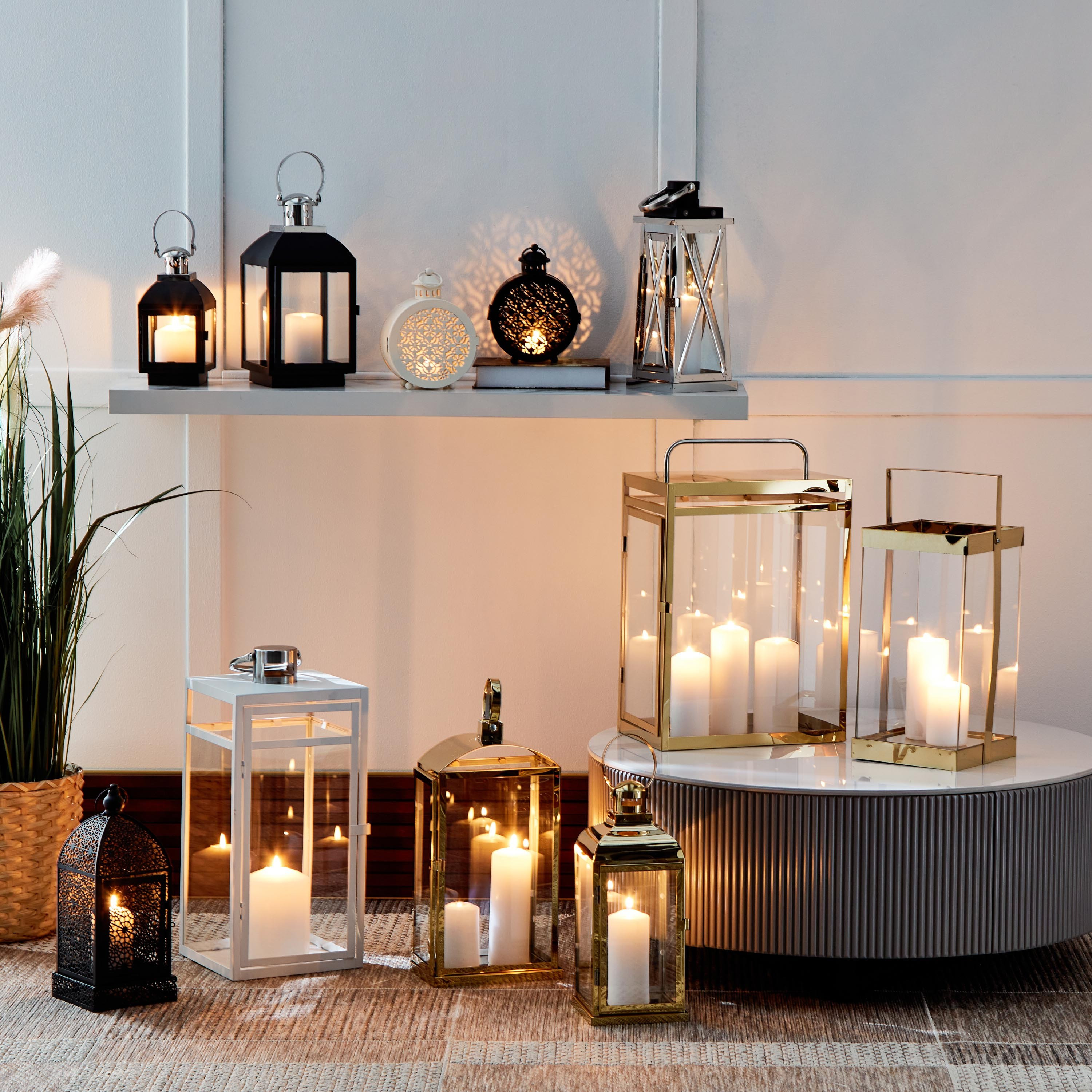 Aurora Metal Round Cutout Lantern - 14x8x19 cm-hbxdecorandfurnishings-homeaccessories-lanterns-image-5