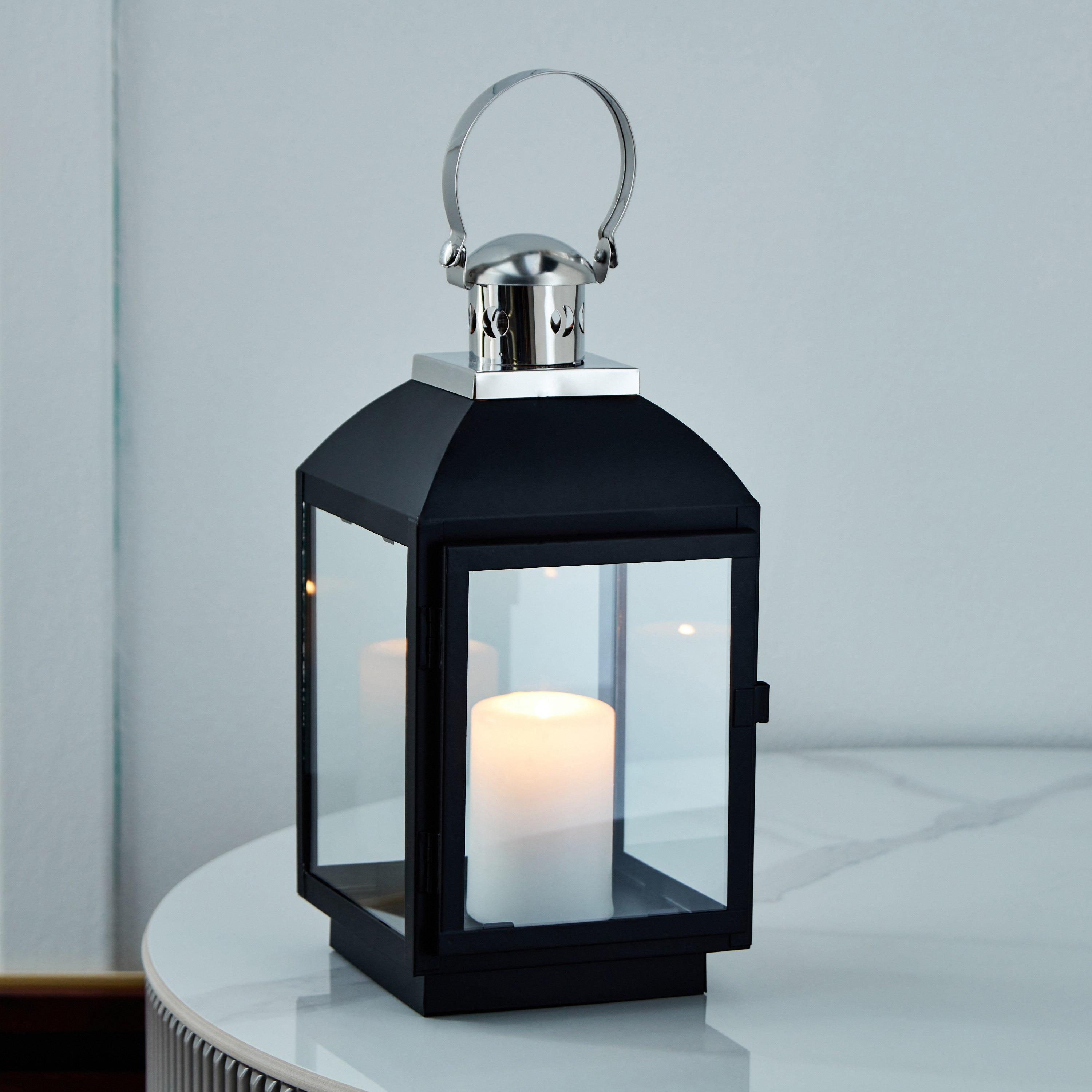 فانوس معدن بمقبض من أورورا - 15.5x14.5x30.5 سم-hbxdecorandfurnishings-homeaccessories-lanterns-image-2