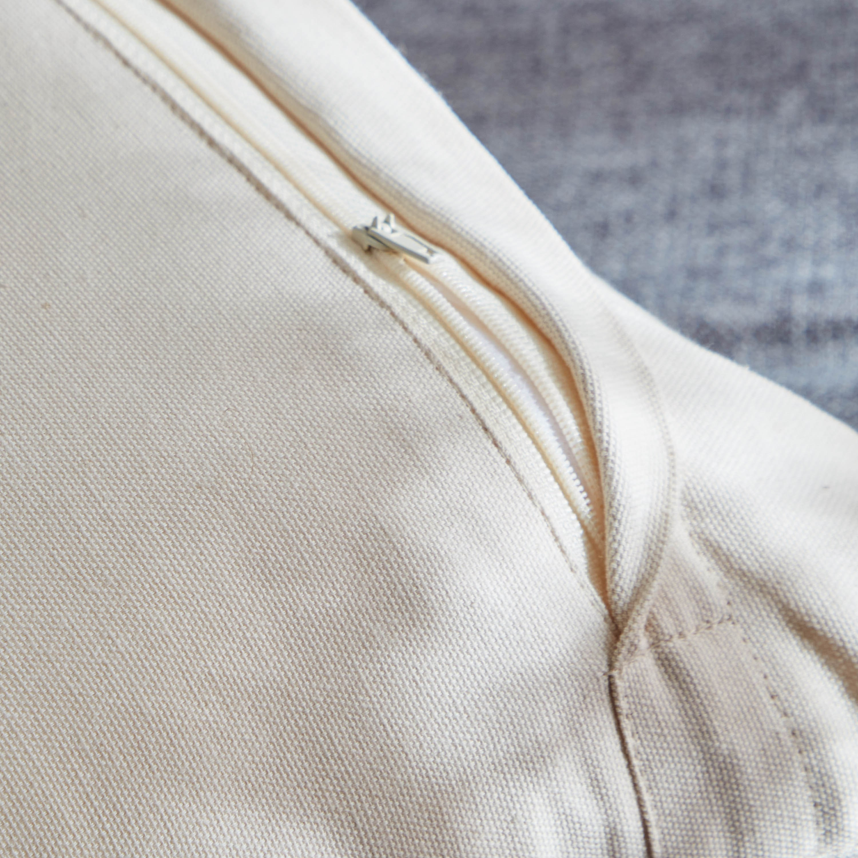 وسادة محشوة برقعة من لينش - 30x50 سم-hbxlivingroom-furnishings-cushionsandcovers-filledcushions-image-4