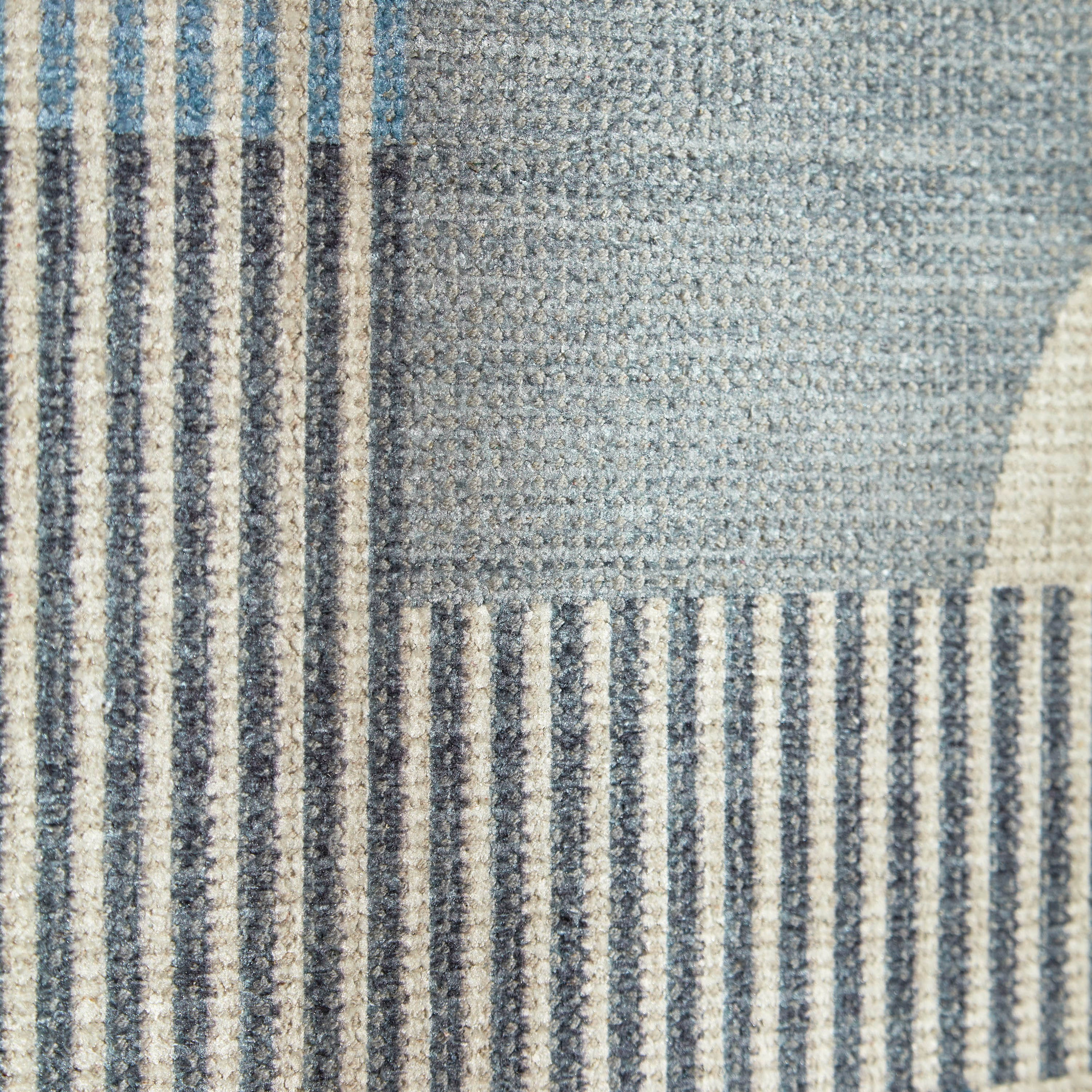 ديكور حائط تجريدي من القماش مزيّن بإطار ثلاثي الأبعاد من مير - 64x84 سم-hbxhomeware-hbxdecorandfurnishings-image-3